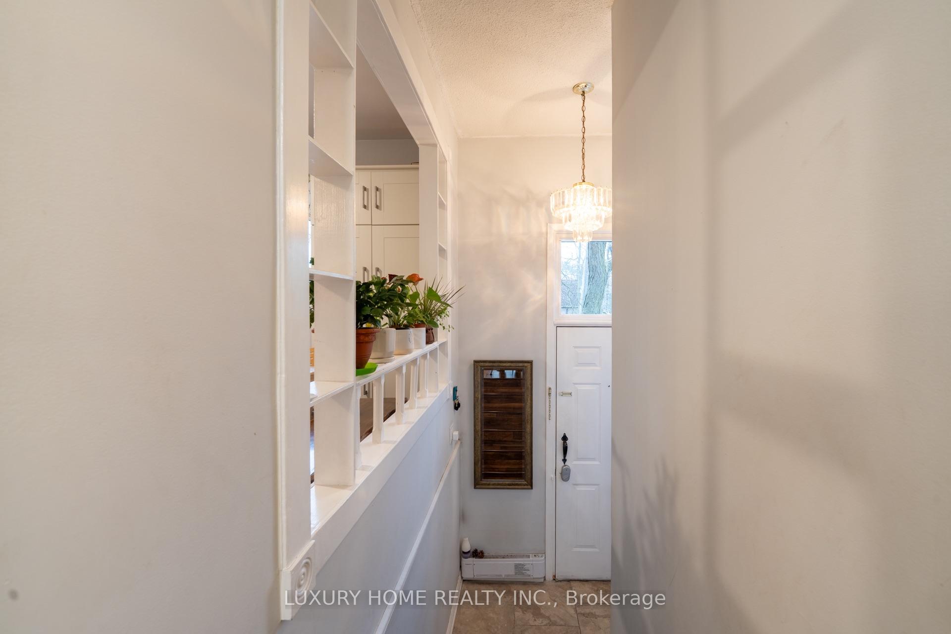 Photo 11 of Unit 2, 100 Henderson Avenue, Markham, Grandview — HOMEH