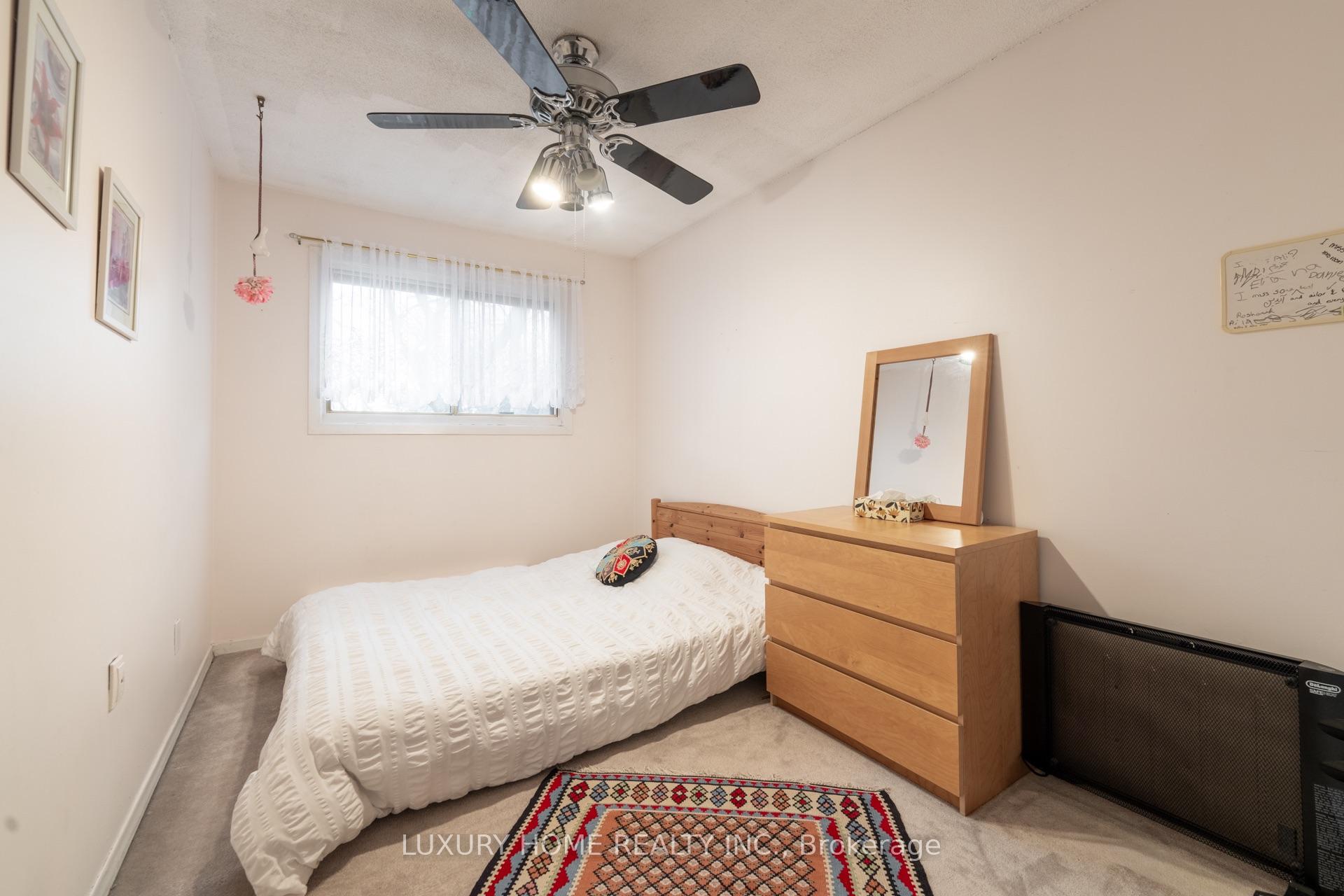 Photo 26 of Unit 2, 100 Henderson Avenue, Markham, Grandview — HOMEH