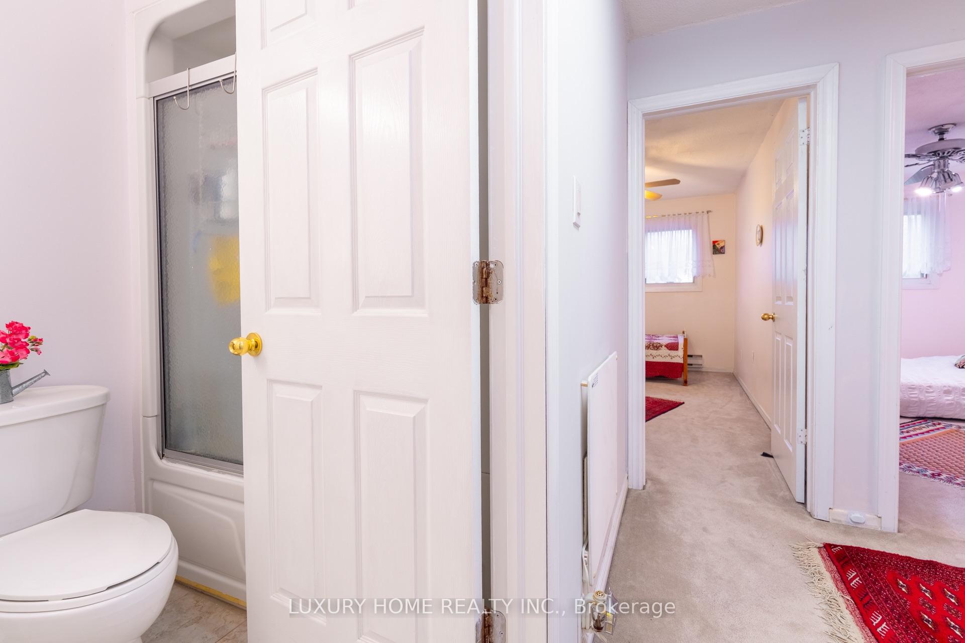 Photo 33 of Unit 2, 100 Henderson Avenue, Markham, Grandview — HOMEH