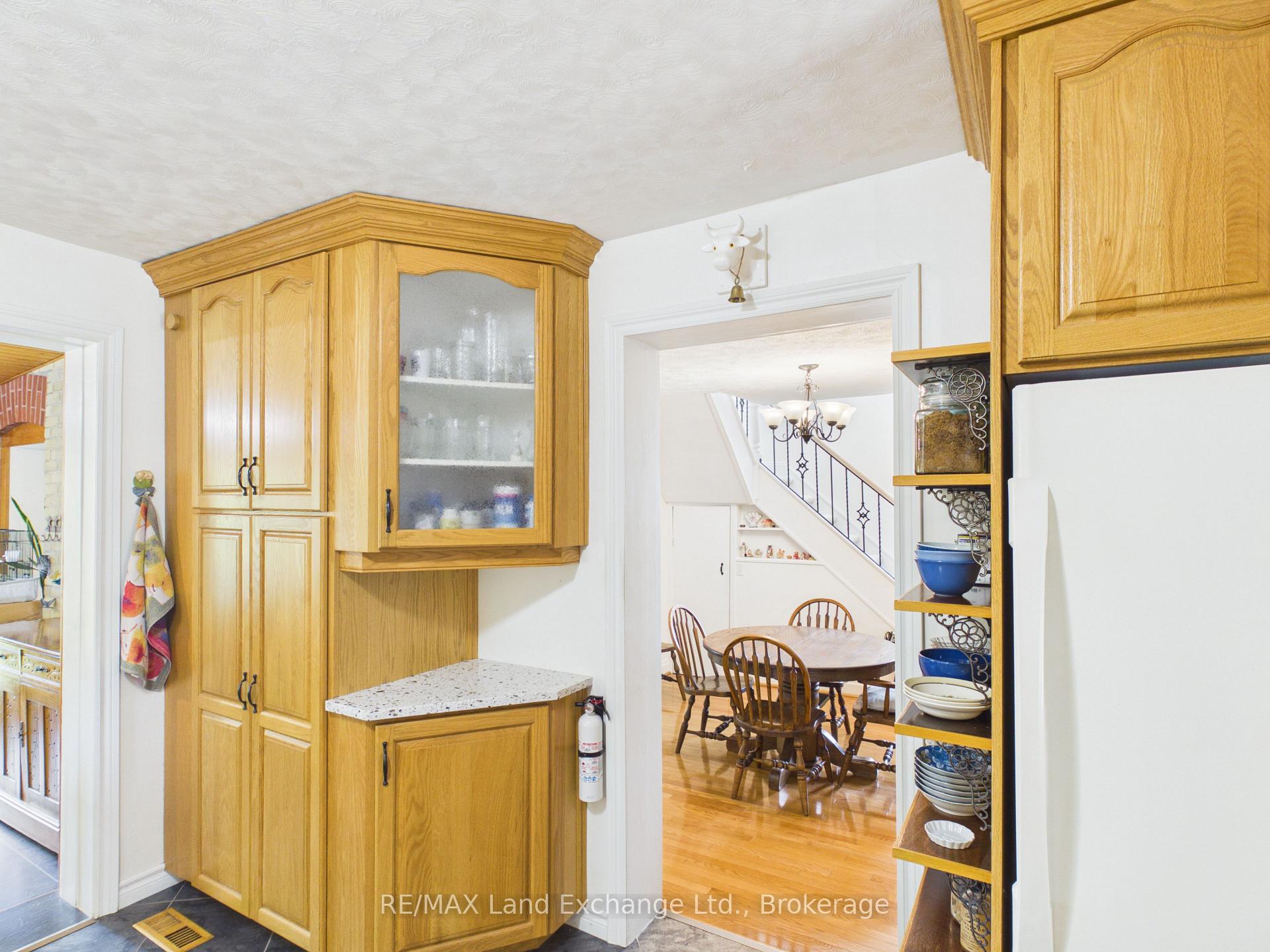 Photo 9 of 457 Penetangore Row S, Kincardine — HOMEH