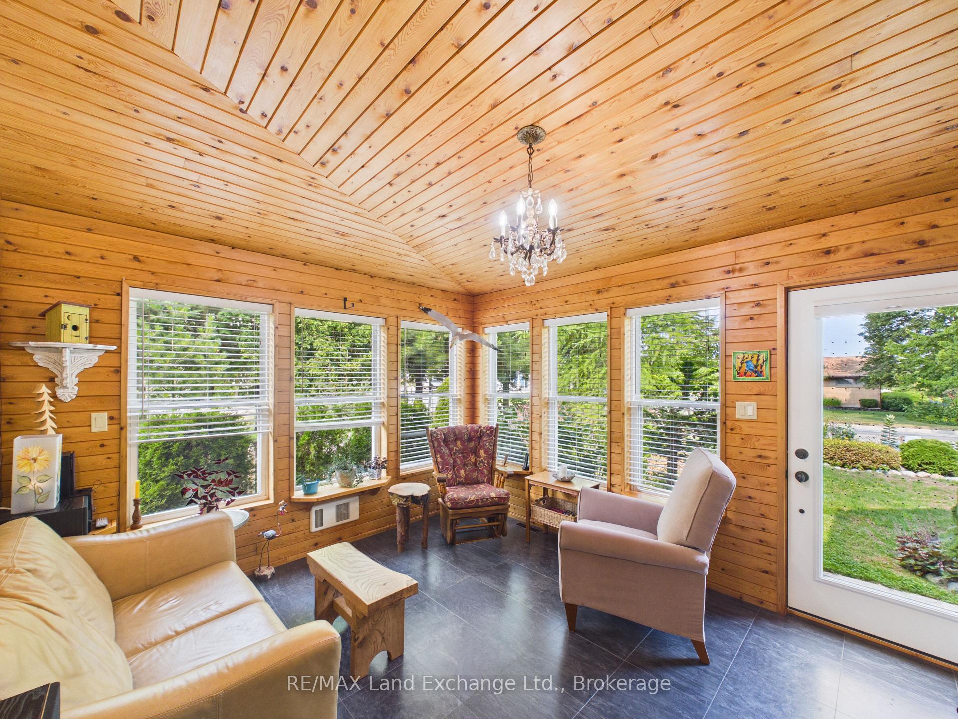 Photo 10 of 457 Penetangore Row S, Kincardine — HOMEH