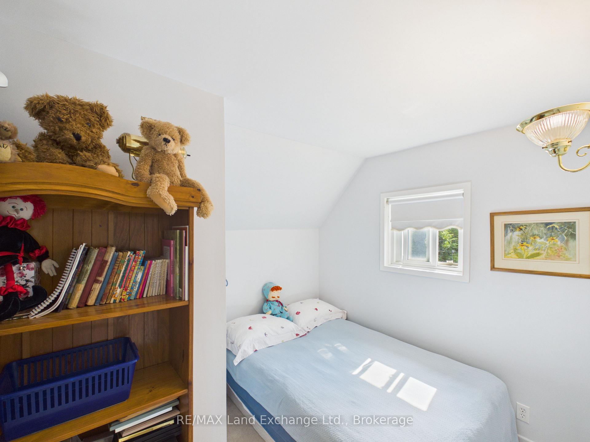 Photo 15 of 457 Penetangore Row S, Kincardine — HOMEH