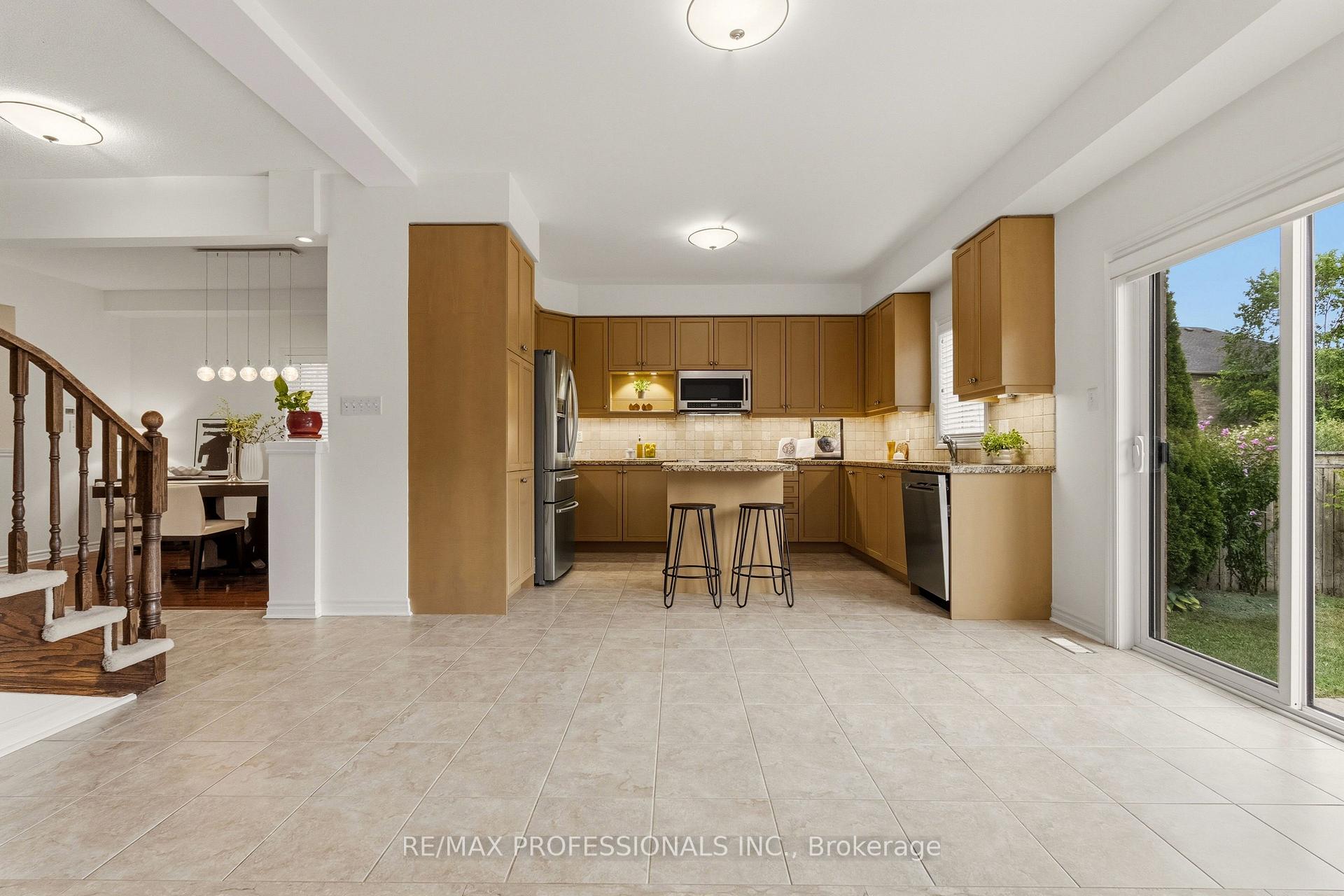Photo 15 of 7 Iverson Drive, Brampton, Credit Valley — HOMEH
