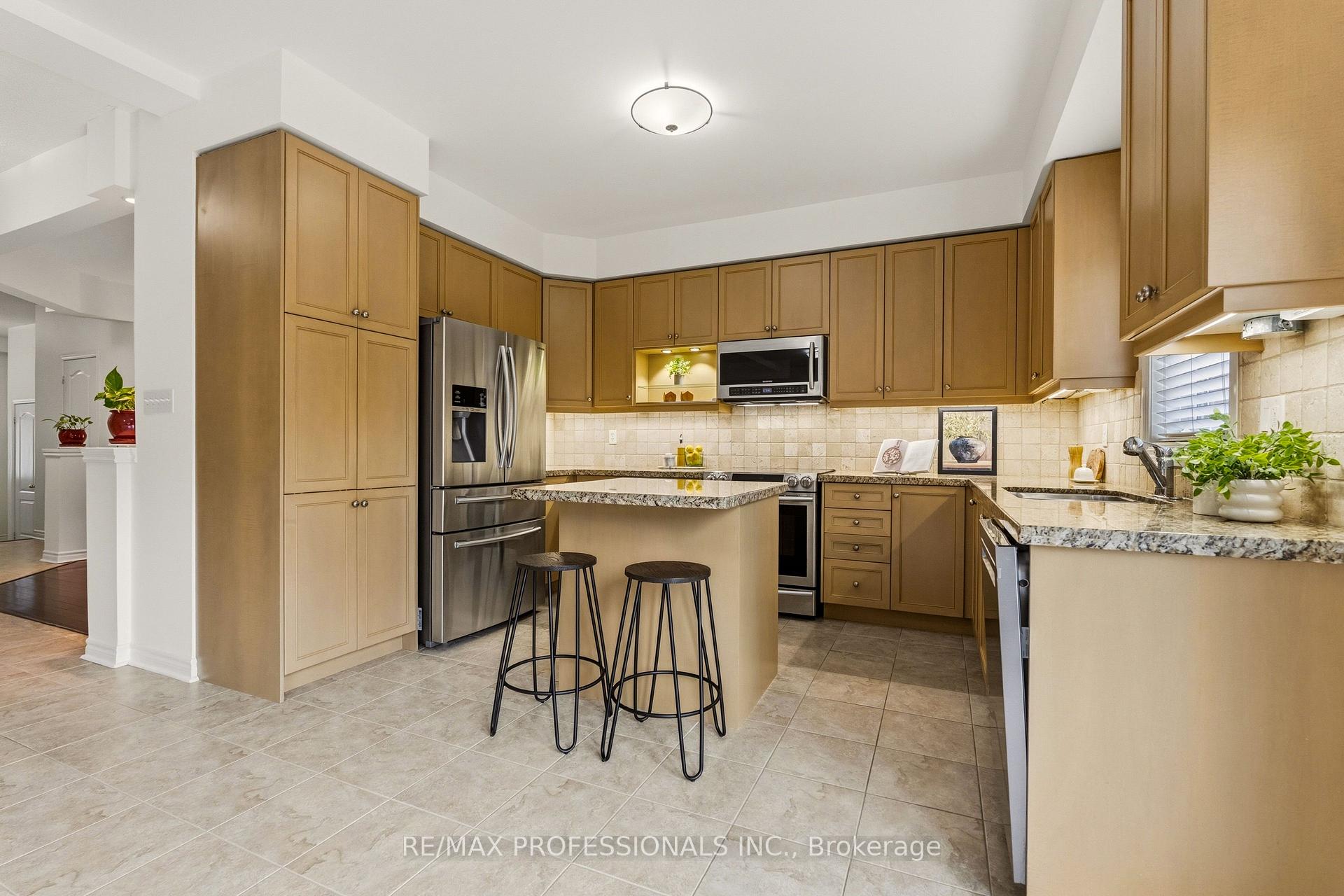 Photo 16 of 7 Iverson Drive, Brampton, Credit Valley — HOMEH