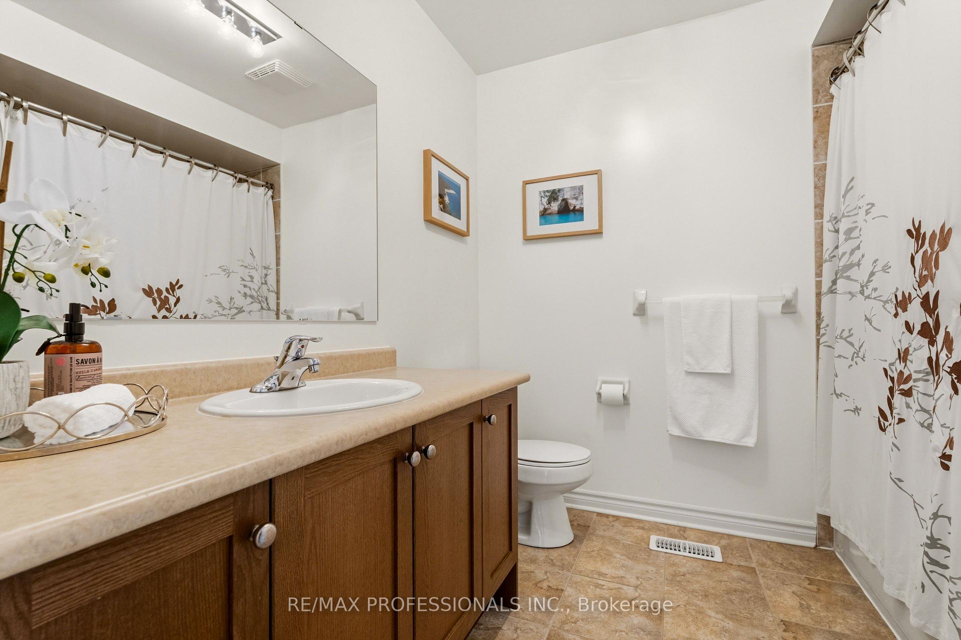 Photo 39 of 7 Iverson Drive, Brampton, Credit Valley — HOMEH