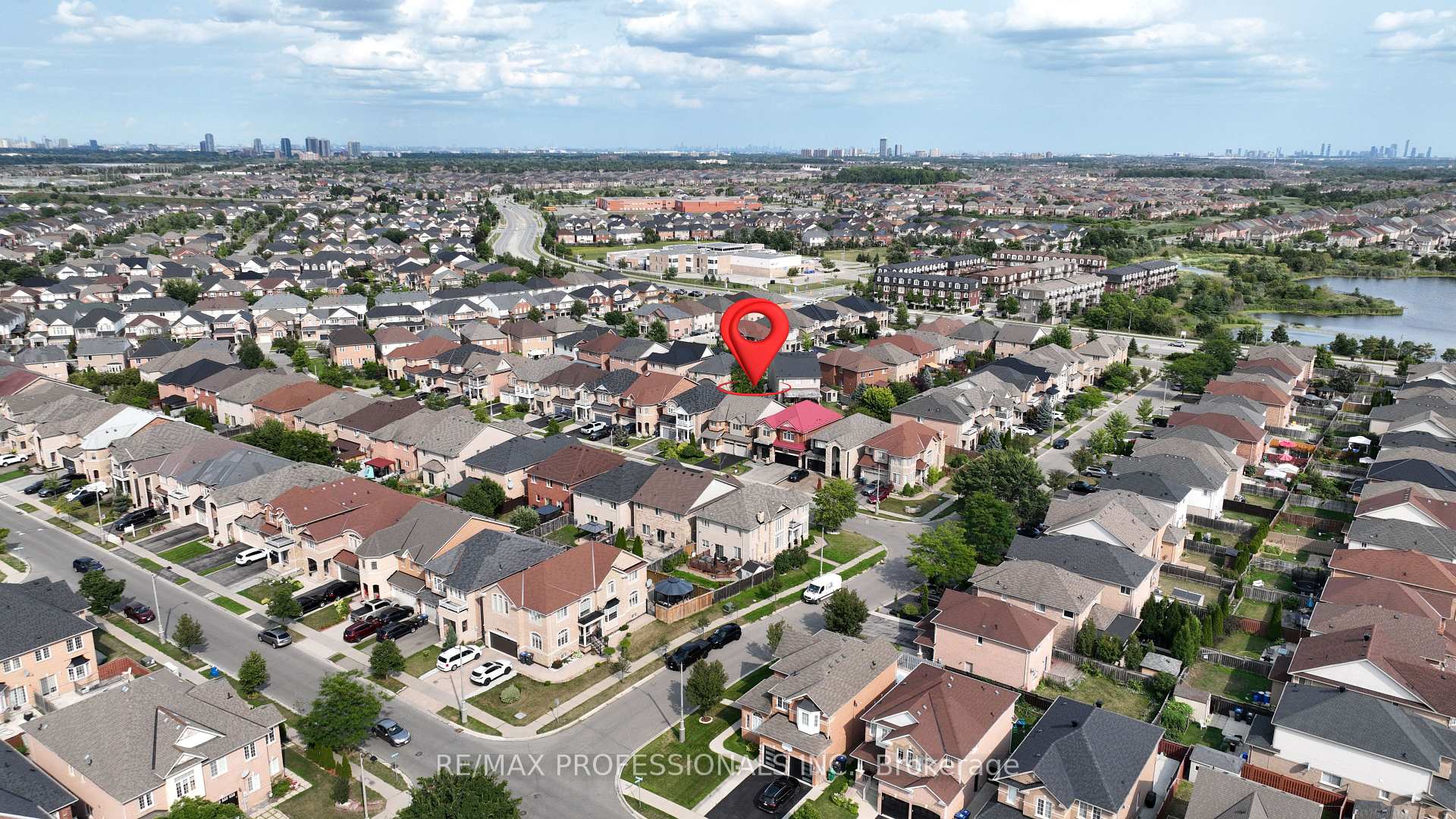 Photo 48 of 7 Iverson Drive, Brampton, Credit Valley — HOMEH