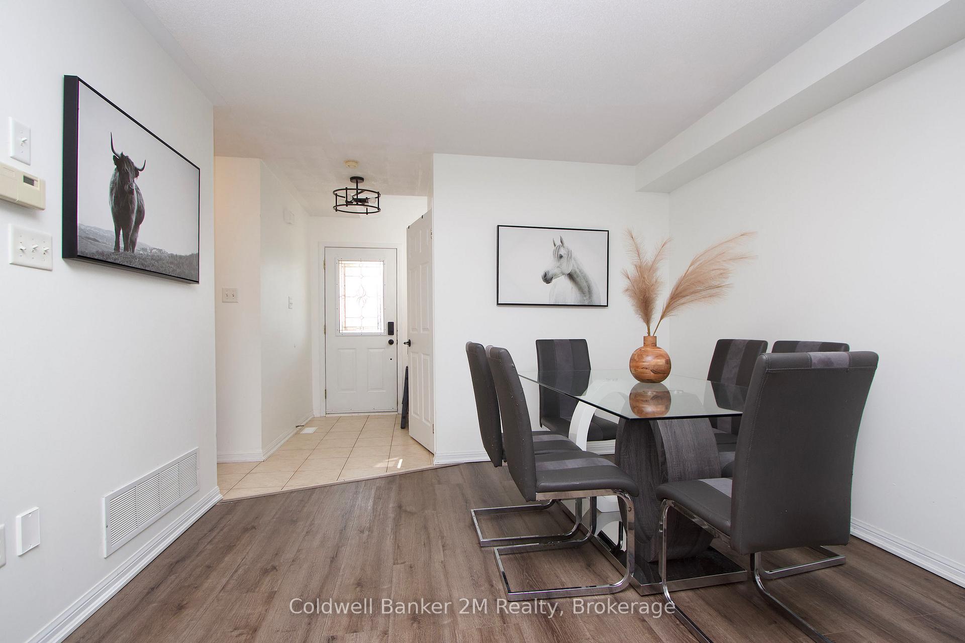 Photo 9 of 10 Eldad Drive, Clarington, Bowmanville — HOMEH