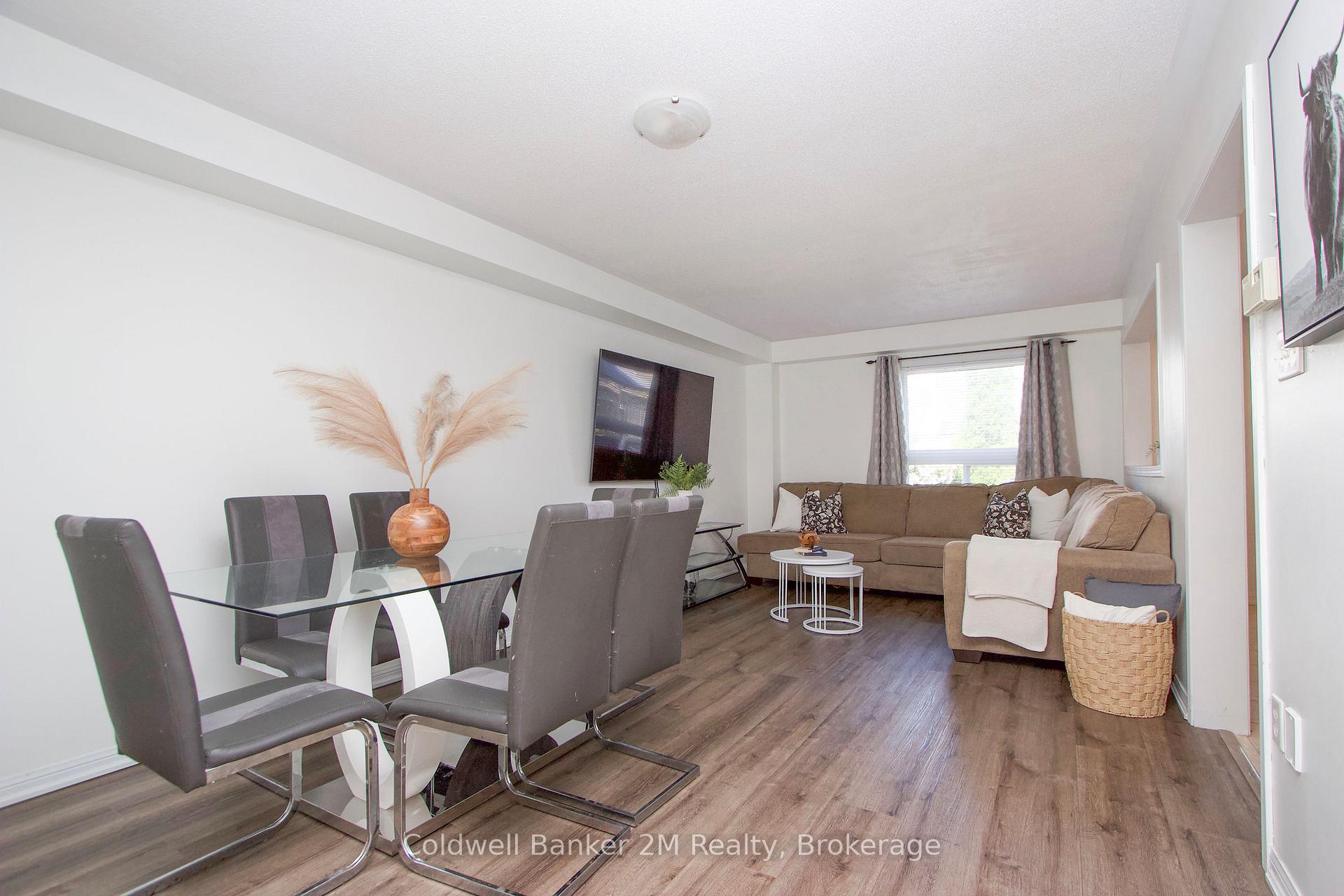 Photo 12 of 10 Eldad Drive, Clarington, Bowmanville — HOMEH