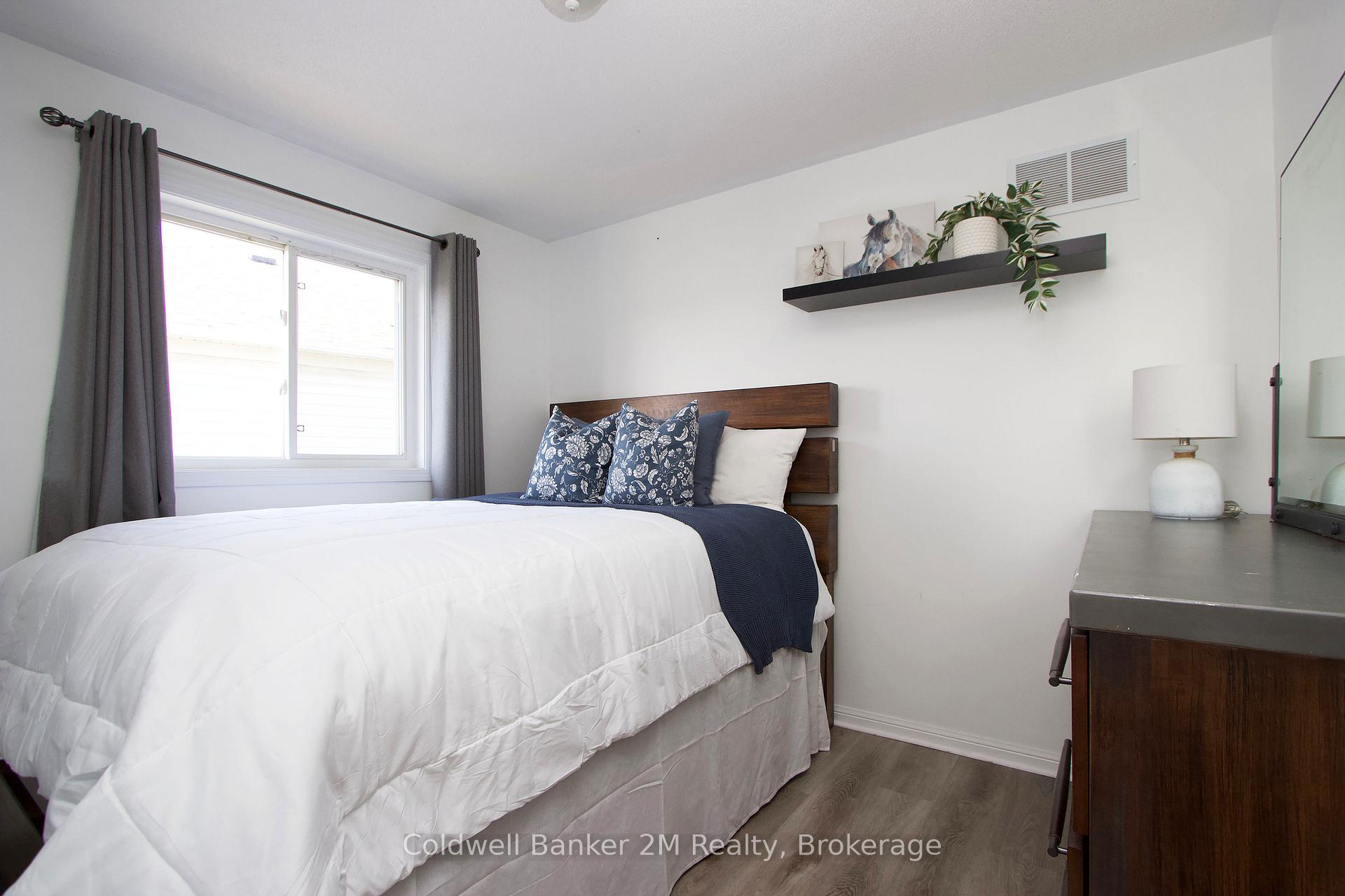 Photo 20 of 10 Eldad Drive, Clarington, Bowmanville — HOMEH
