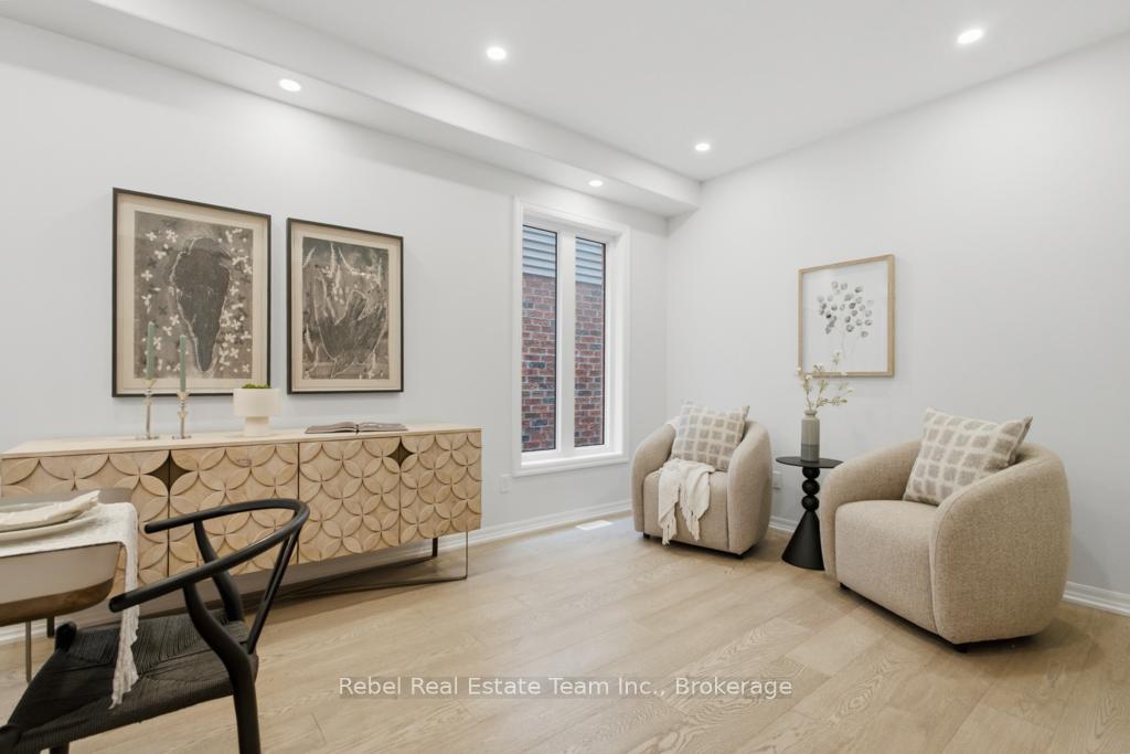 Photo 9 of 1849 Silverstone Crescent, Oshawa, Samac — HOMEH