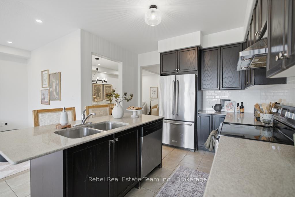 Photo 17 of 1849 Silverstone Crescent, Oshawa, Samac — HOMEH
