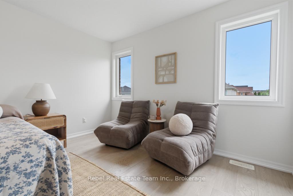 Photo 28 of 1849 Silverstone Crescent, Oshawa, Samac — HOMEH
