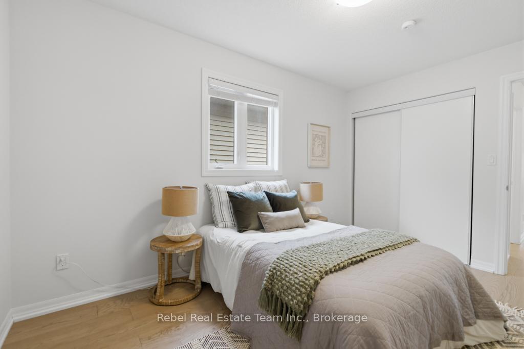 Photo 34 of 1849 Silverstone Crescent, Oshawa, Samac — HOMEH