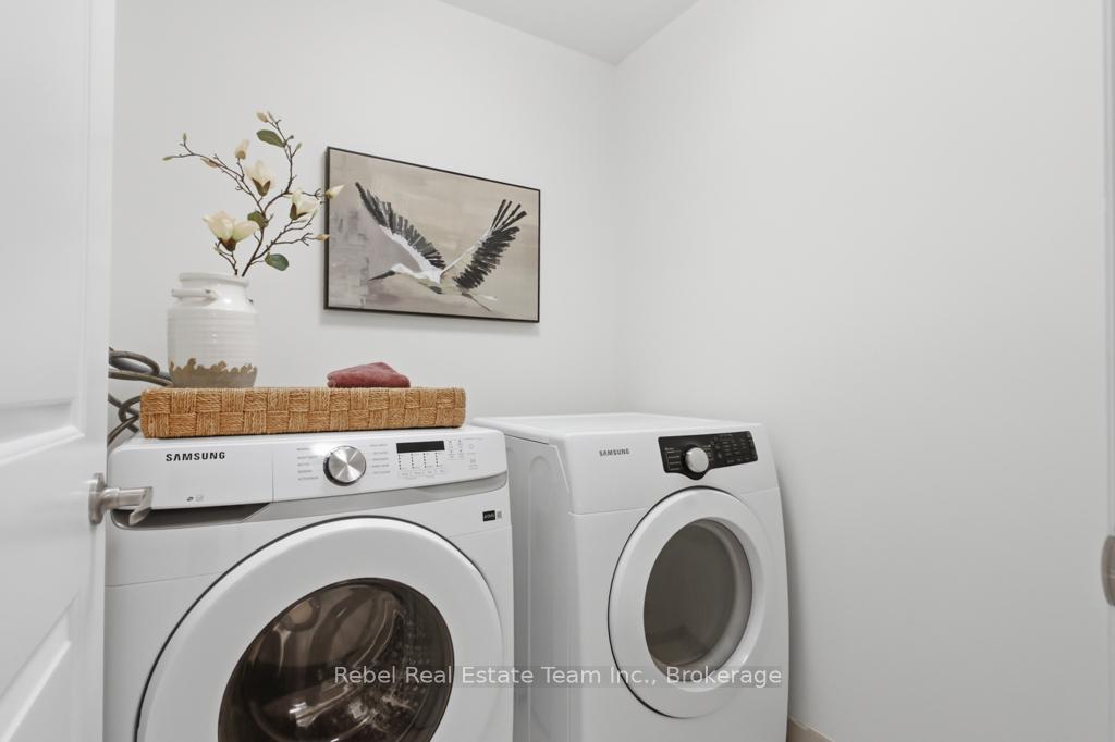Photo 35 of 1849 Silverstone Crescent, Oshawa, Samac — HOMEH