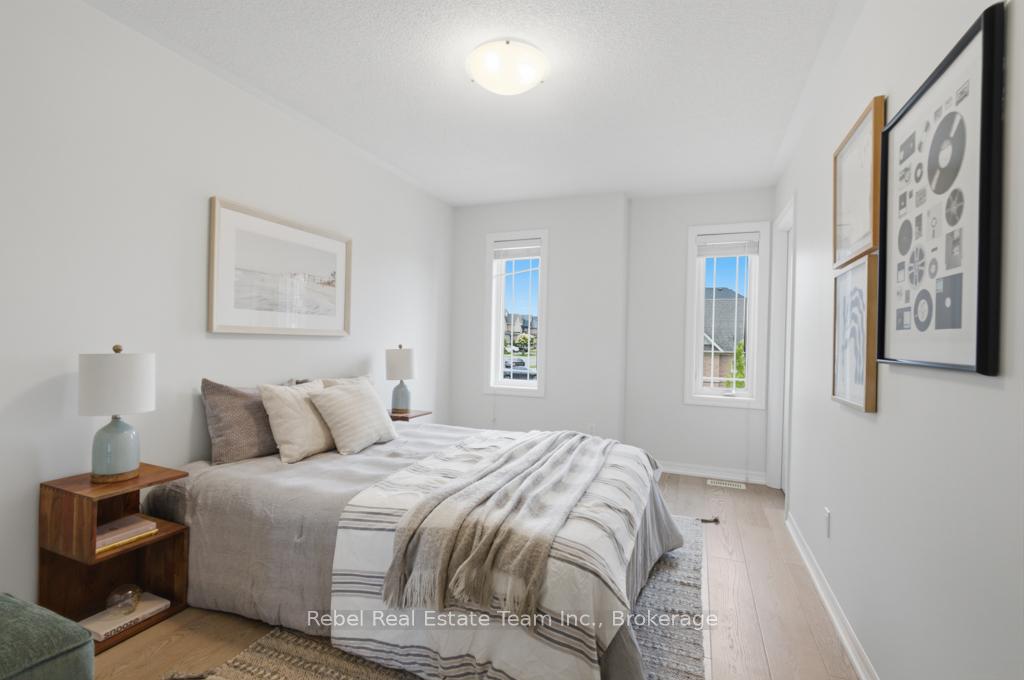 Photo 37 of 1849 Silverstone Crescent, Oshawa, Samac — HOMEH