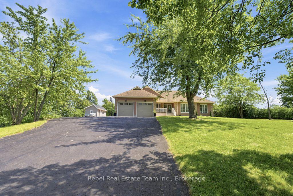 Photo 1 of 36 Valley View Drive, Cavan Monaghan, Cavan Twp — HOMEH