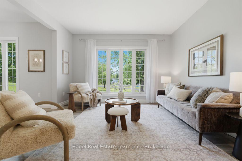 Photo 7 of 36 Valley View Drive, Cavan Monaghan, Cavan Twp — HOMEH