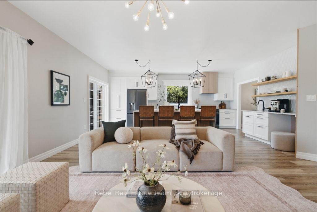 Photo 14 of 36 Valley View Drive, Cavan Monaghan, Cavan Twp — HOMEH
