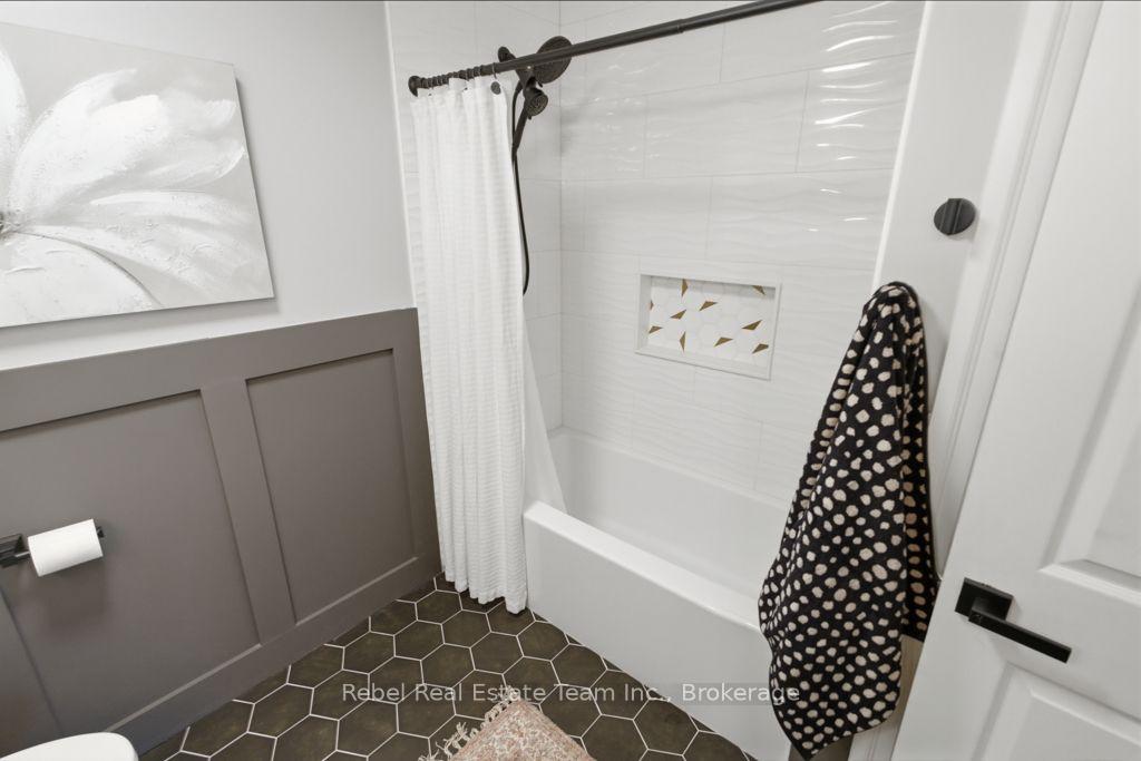 Photo 28 of 36 Valley View Drive, Cavan Monaghan, Cavan Twp — HOMEH