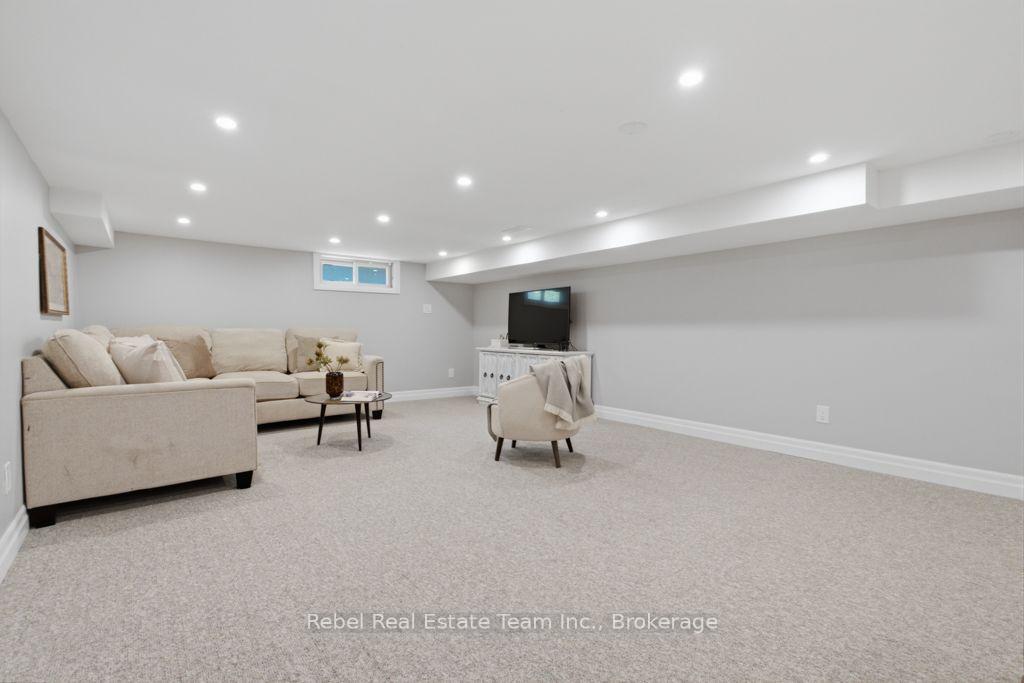 Photo 34 of 36 Valley View Drive, Cavan Monaghan, Cavan Twp — HOMEH
