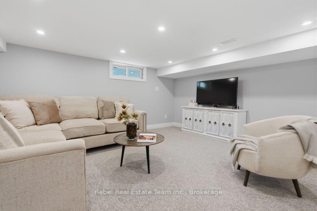 Photo 35 of 36 Valley View Drive, Cavan Monaghan, Cavan Twp — HOMEH