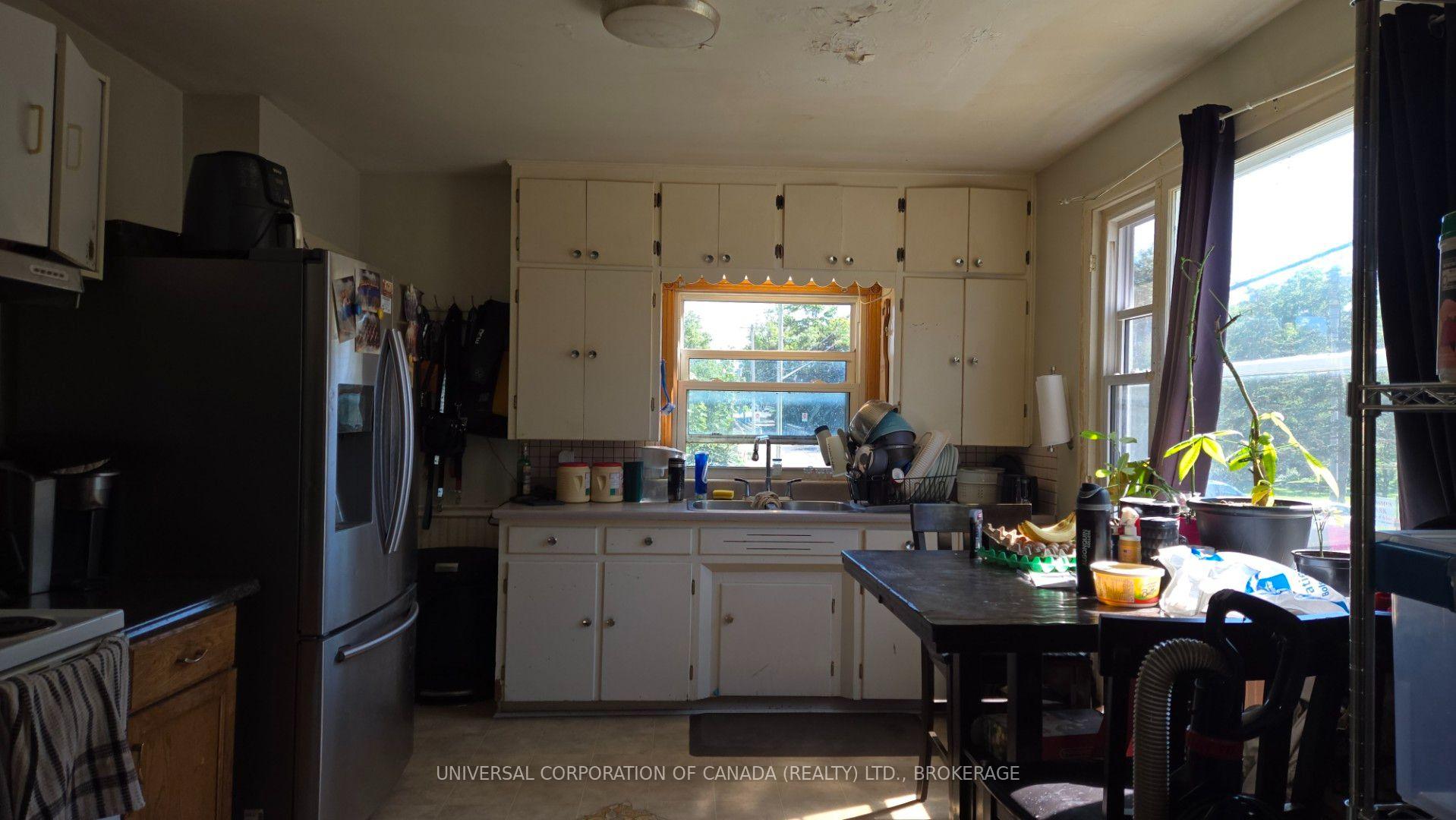 Photo 7 of 31 Myrtle Street, Aylmer — HOMEH