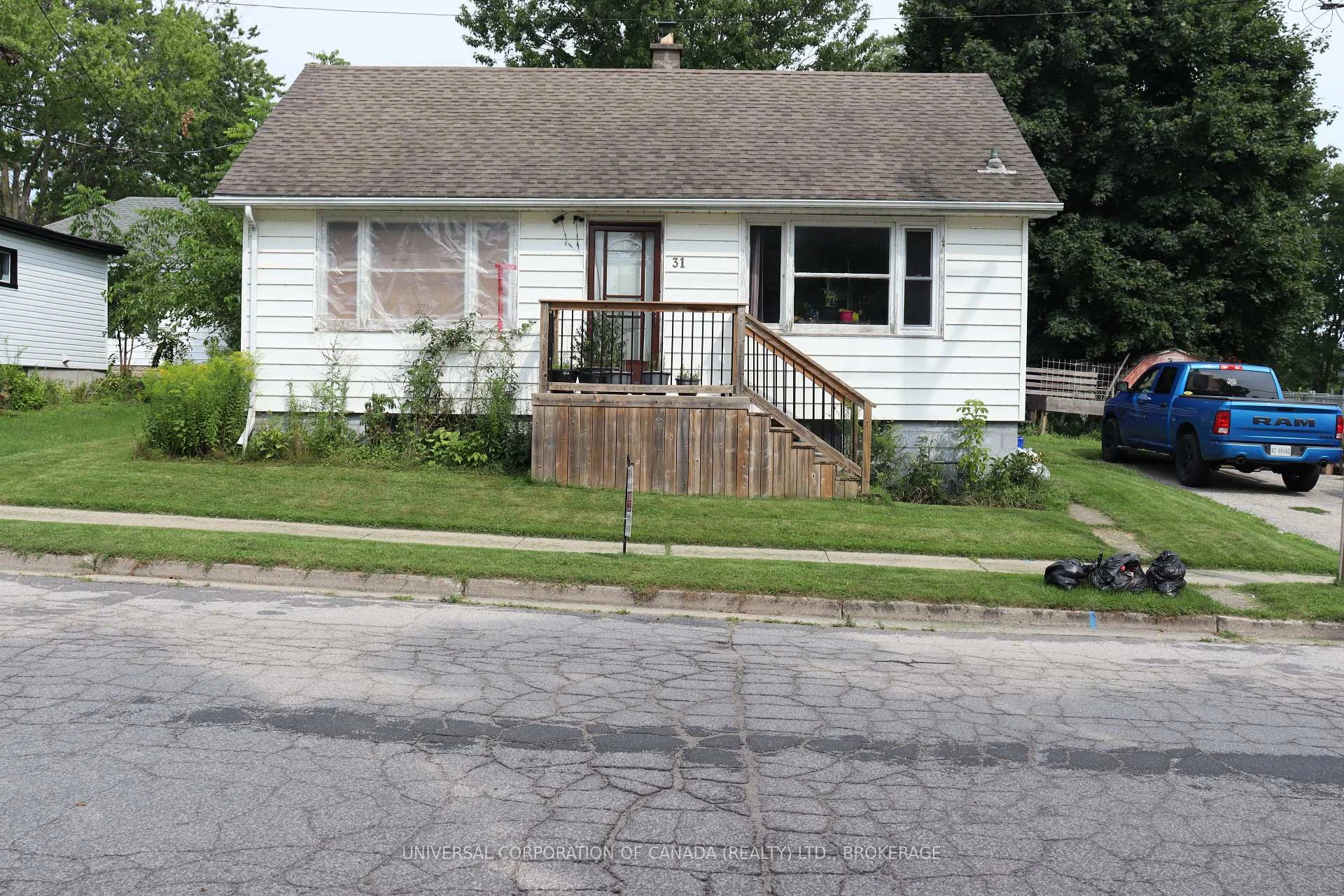 Photo 1 of 31 Myrtle Street, Aylmer — HOMEH