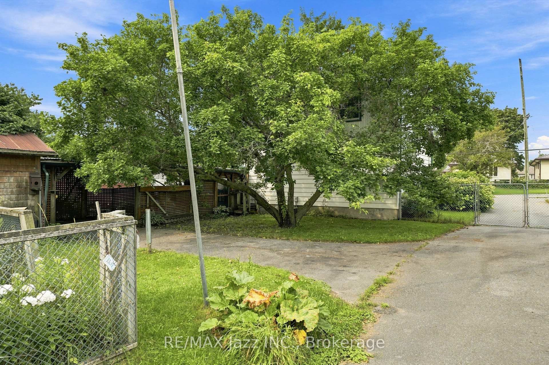 Photo 28 of 119 West Street W, Belleville, Belleville Ward — HOMEH