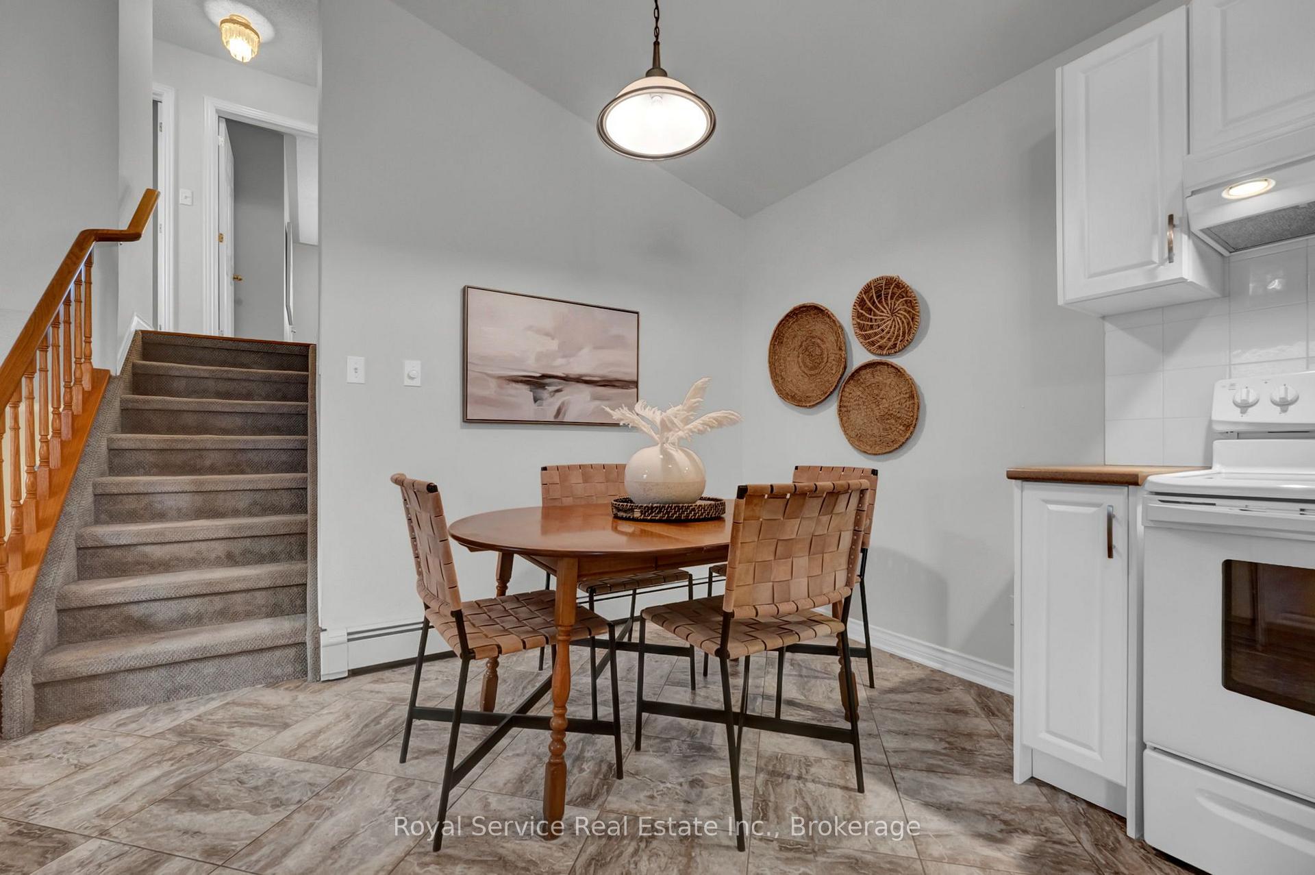 Photo 12 of 33 Mallory Street, Clarington, Courtice — HOMEH