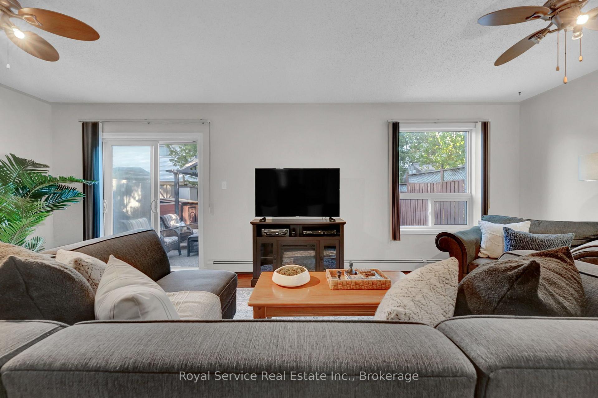 Photo 27 of 33 Mallory Street, Clarington, Courtice — HOMEH