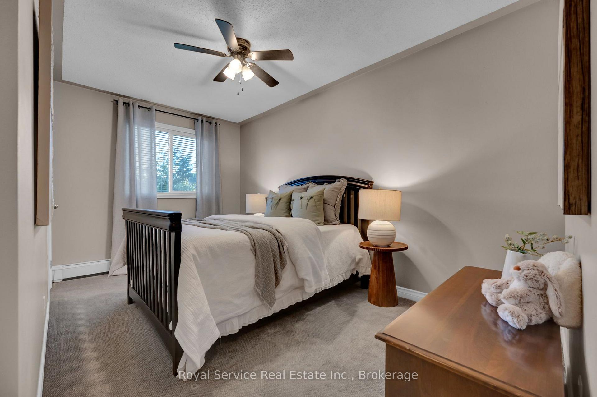 Photo 35 of 33 Mallory Street, Clarington, Courtice — HOMEH