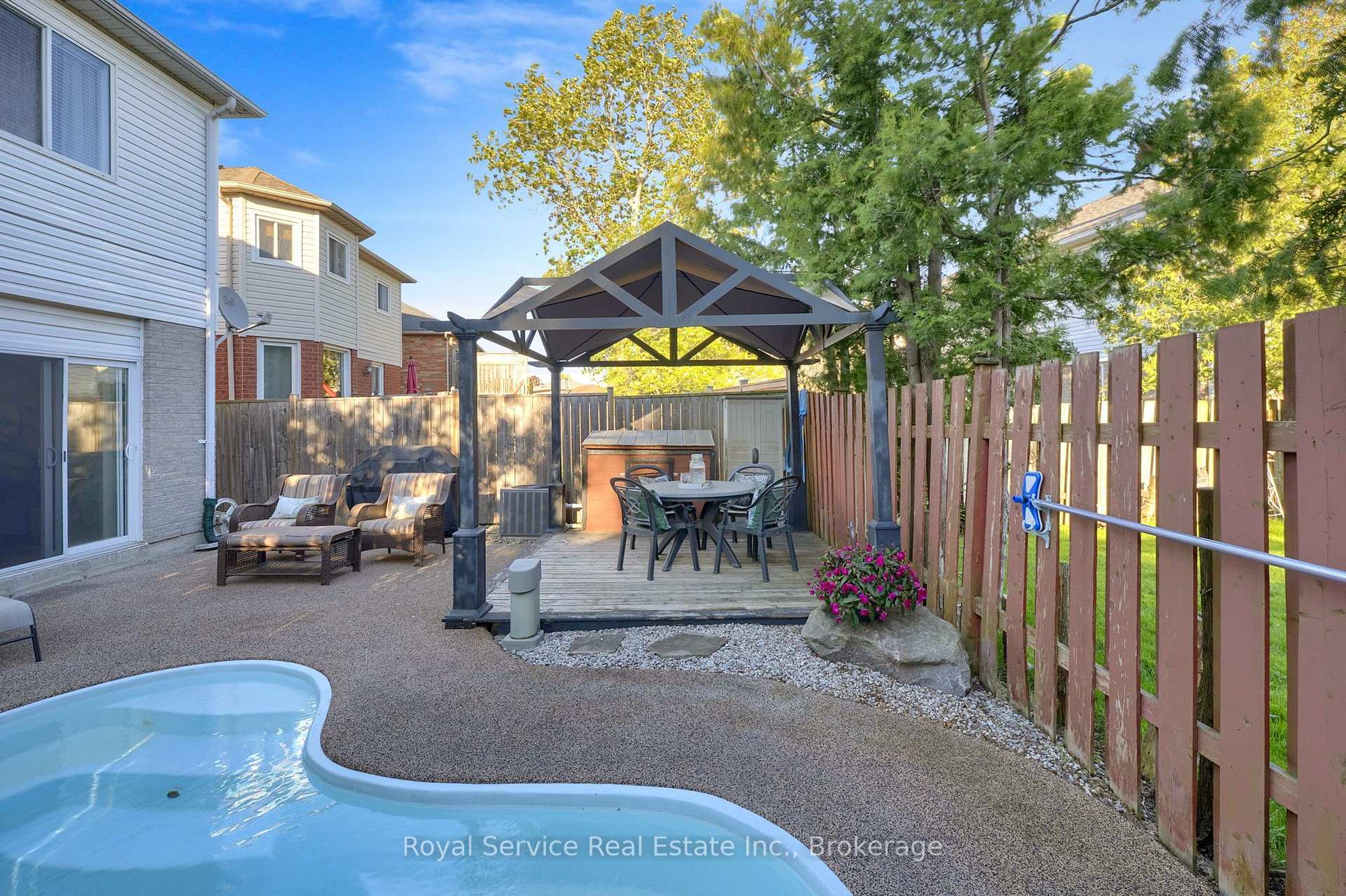 Photo 46 of 33 Mallory Street, Clarington, Courtice — HOMEH