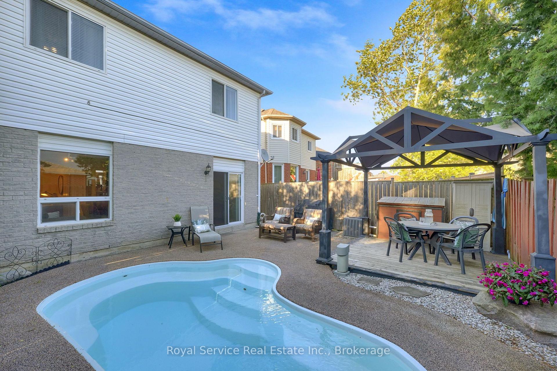 Photo 47 of 33 Mallory Street, Clarington, Courtice — HOMEH