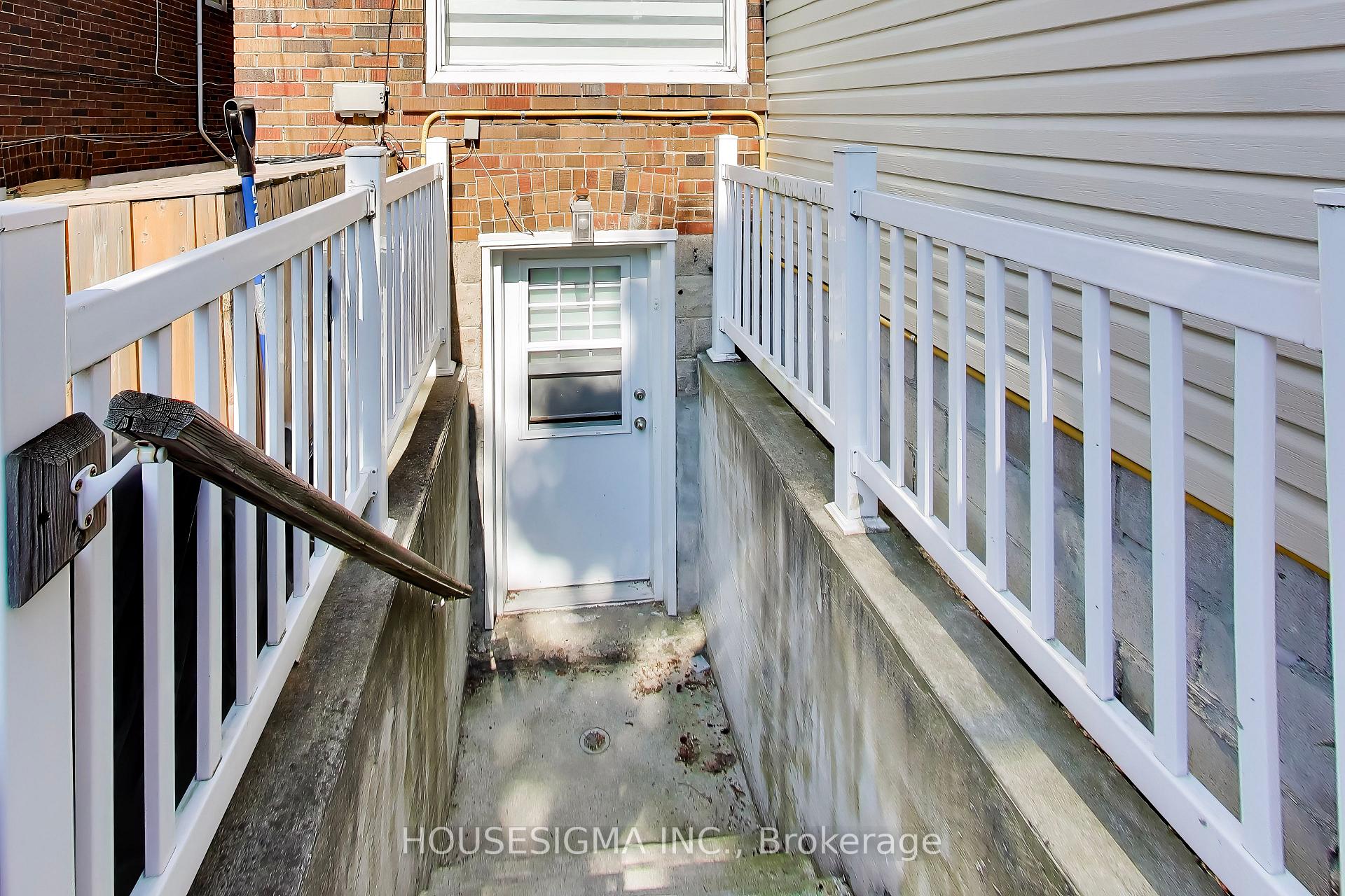Photo 1 of Unit Basement, 152 Linsmore Crescent, Toronto, Danforth Village-East York — HOMEH