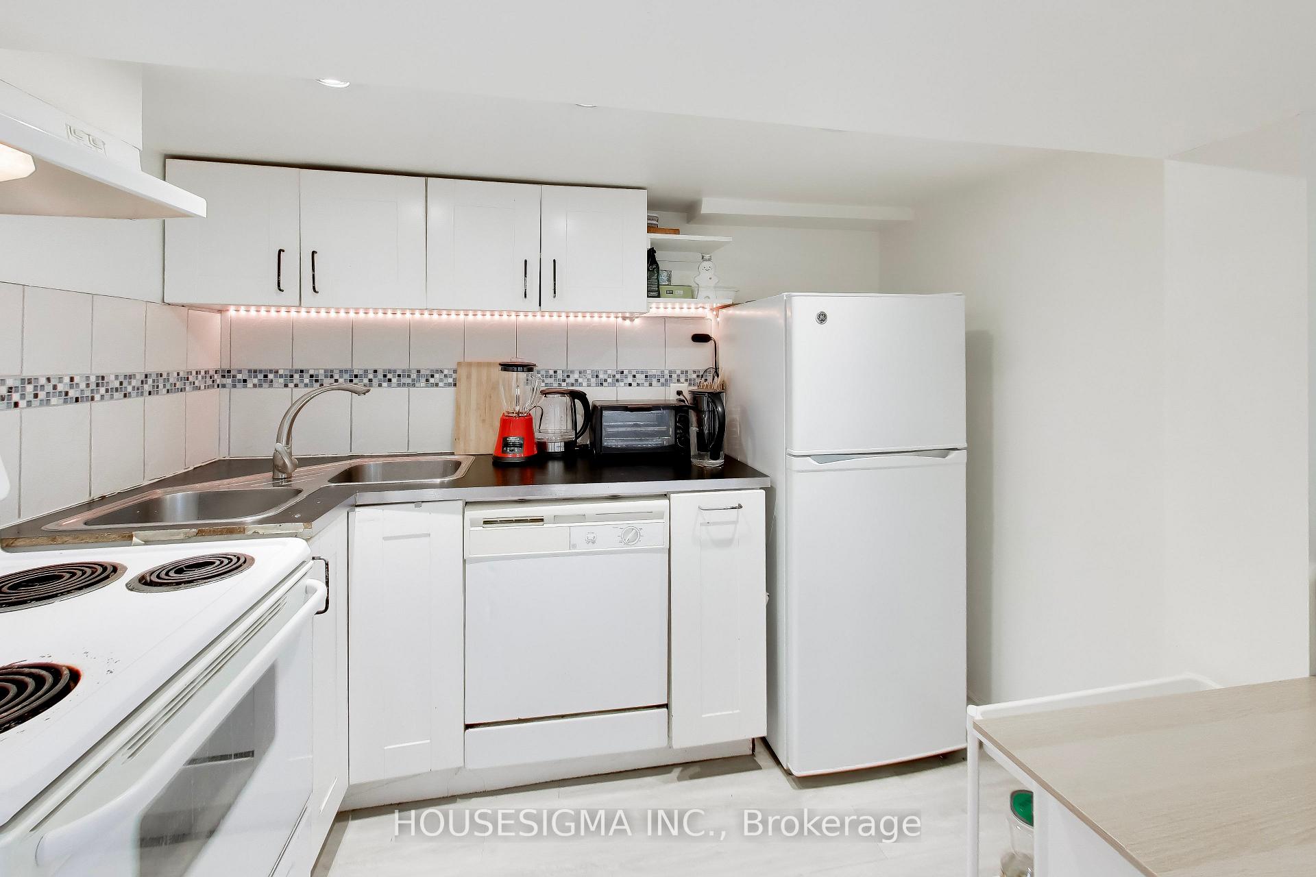 Photo 6 of Unit Basement, 152 Linsmore Crescent, Toronto, Danforth Village-East York — HOMEH