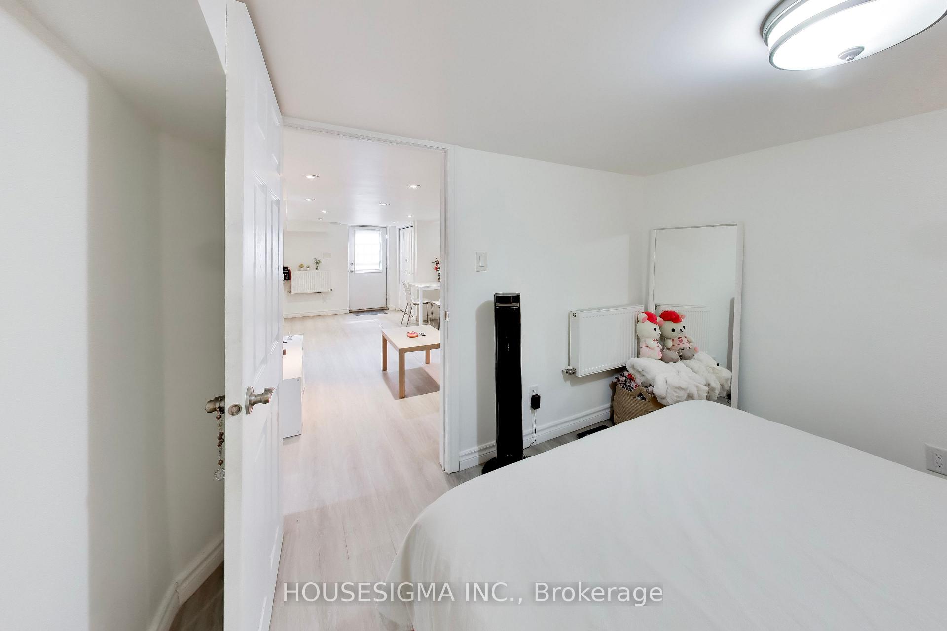 Photo 10 of Unit Basement, 152 Linsmore Crescent, Toronto, Danforth Village-East York — HOMEH