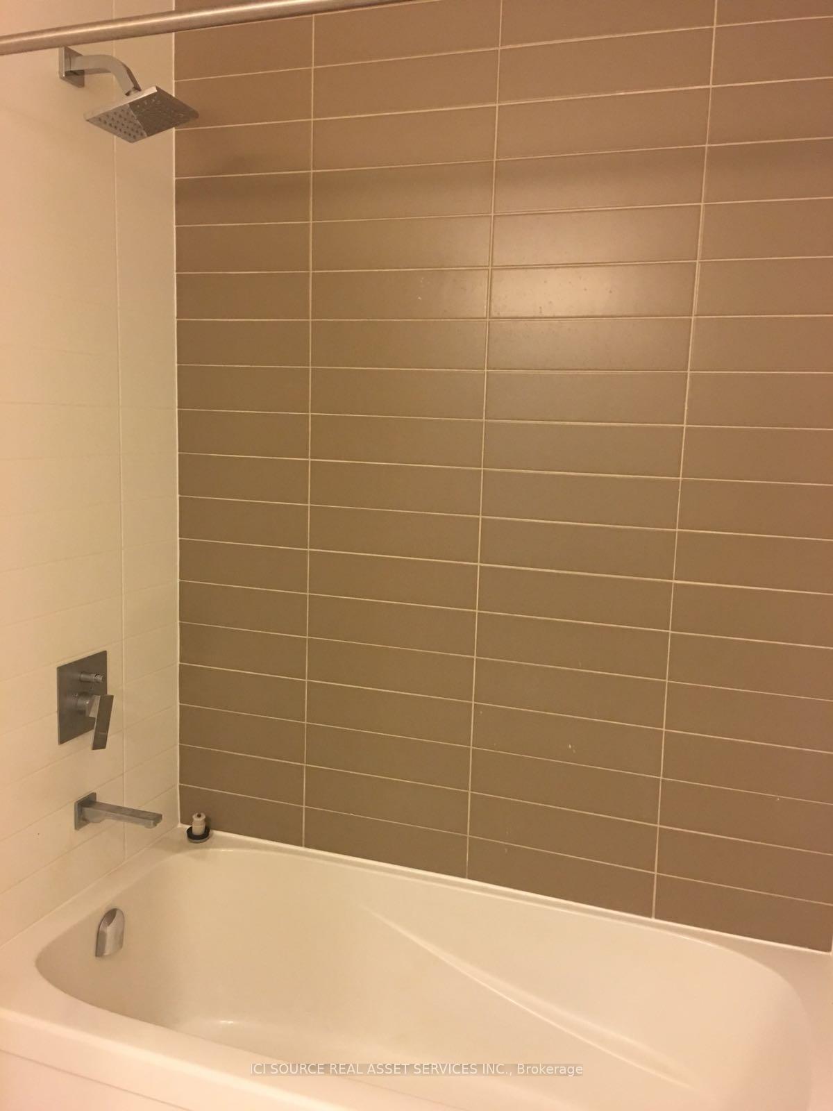 Photo 6 of Unit 508, 4011 Brickstone Mews, Mississauga, Creditview — HOMEH
