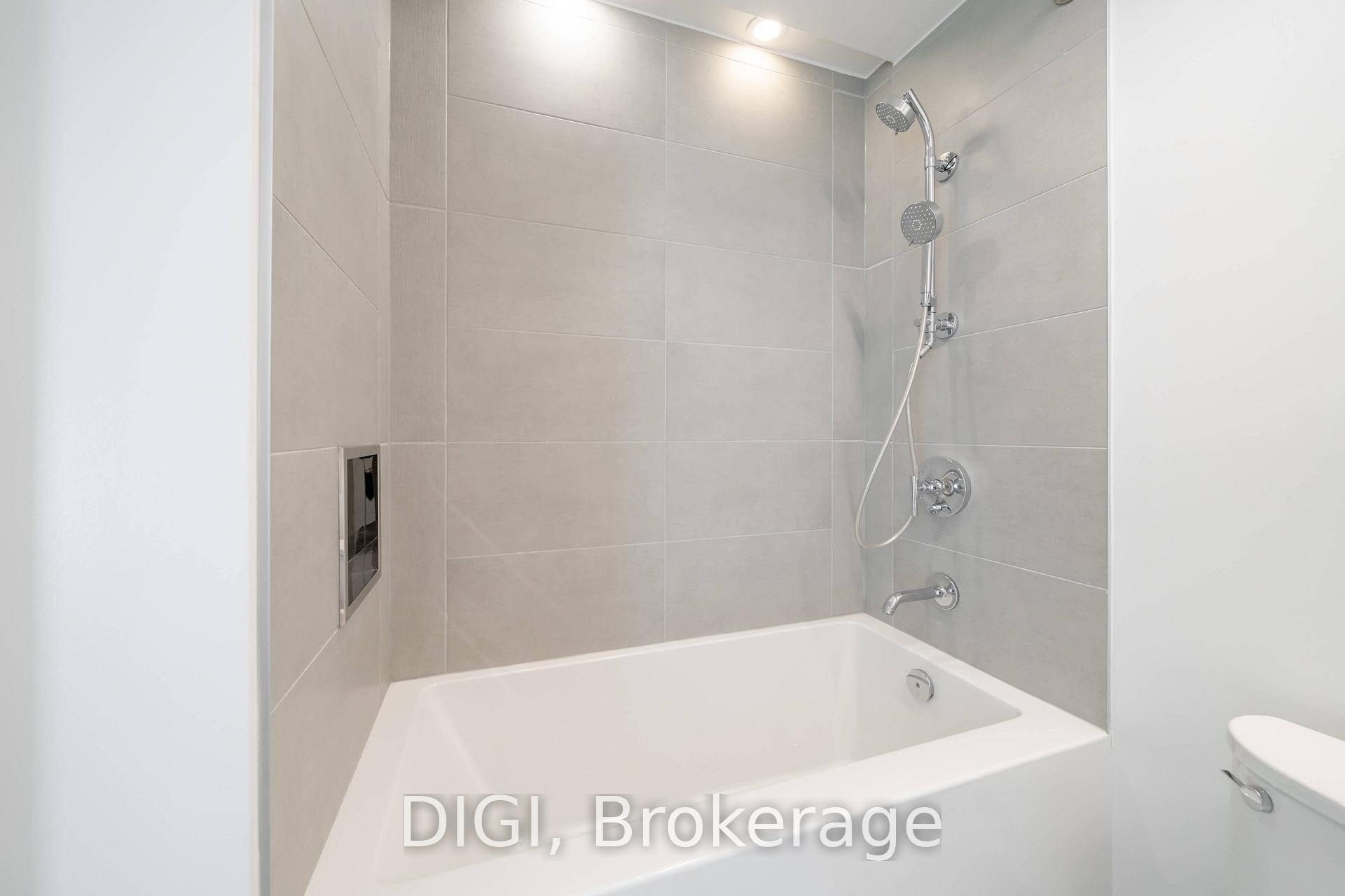 Photo 16 of Unit 2004, 57 Spadina Avenue, Toronto, Waterfront Communities — HOMEH