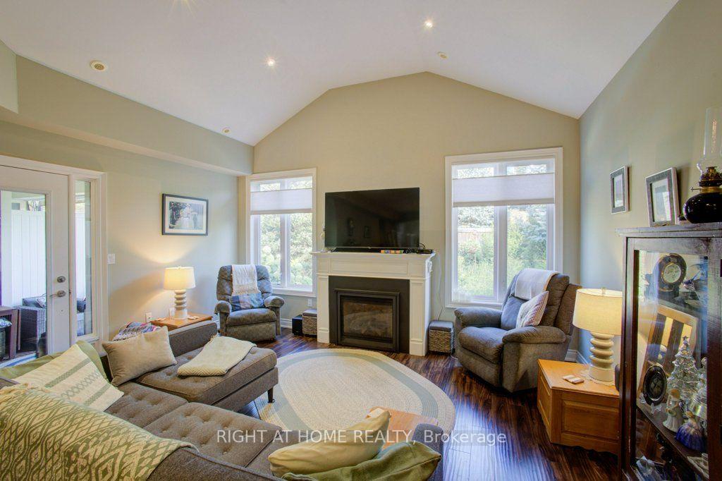Photo 21 of 51 Wally Drive, Wasaga Beach — HOMEH
