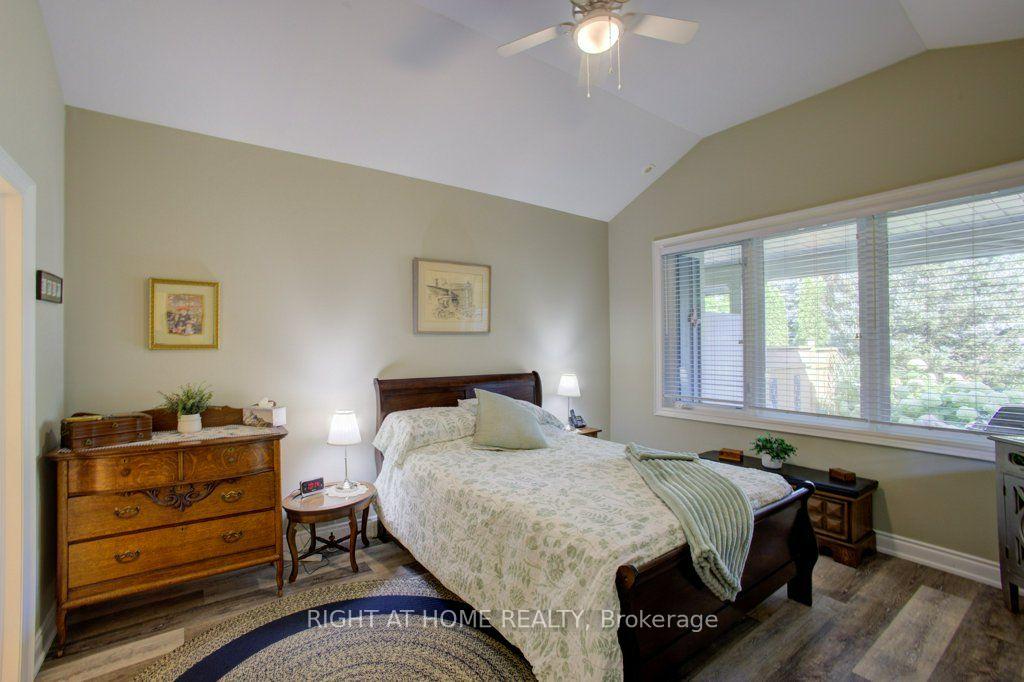 Photo 5 of 51 Wally Drive, Wasaga Beach — HOMEH