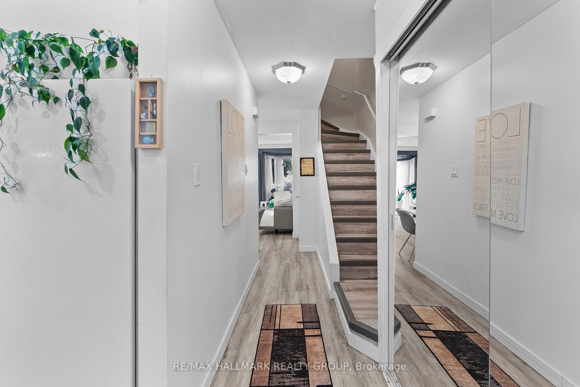 Photo 11 of 1446 Deavy Way, Ottawa, Bilberry Creek/Queenswood Heights — HOMEH