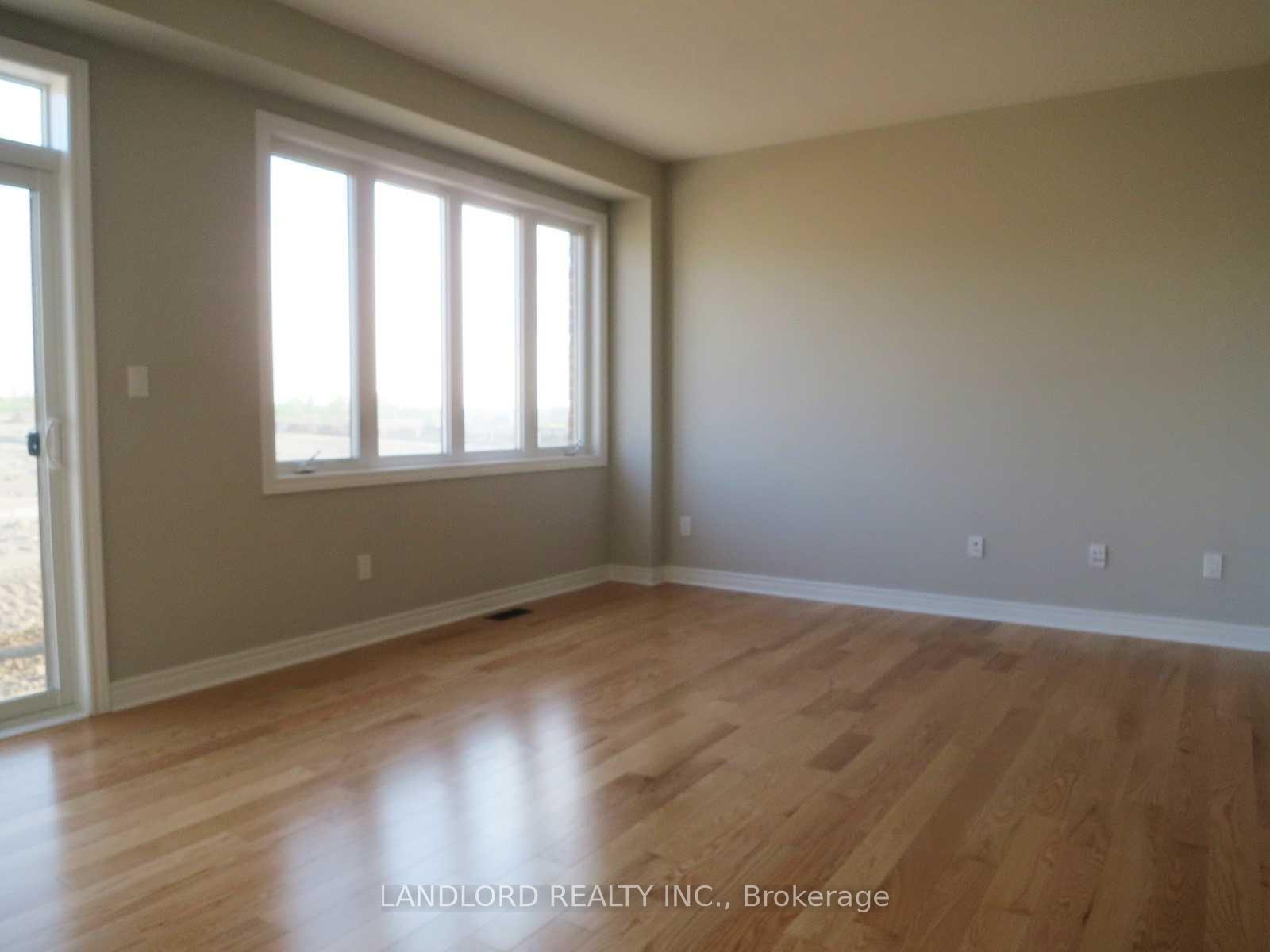 Photo 8 of 1189 Cactus Crescent, Pickering, Rural Pickering — HOMEH