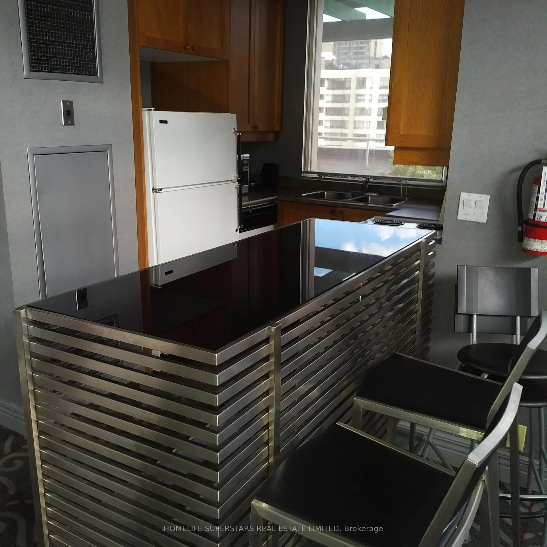 Photo 10 of Unit 301, 555 Yonge Street, Toronto, Church-Yonge Corridor — HOMEH