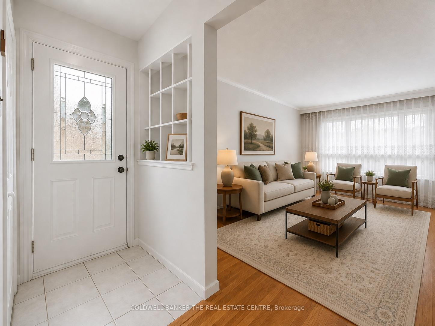 Photo 4 of 33 Danish Crescent, Etobicoke, Eringate-Centennial-West Deane — HOMEH