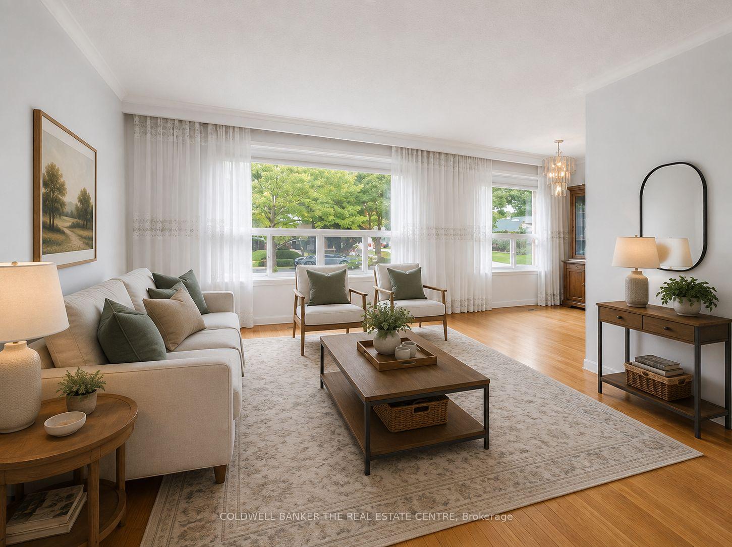 Photo 5 of 33 Danish Crescent, Etobicoke, Eringate-Centennial-West Deane — HOMEH