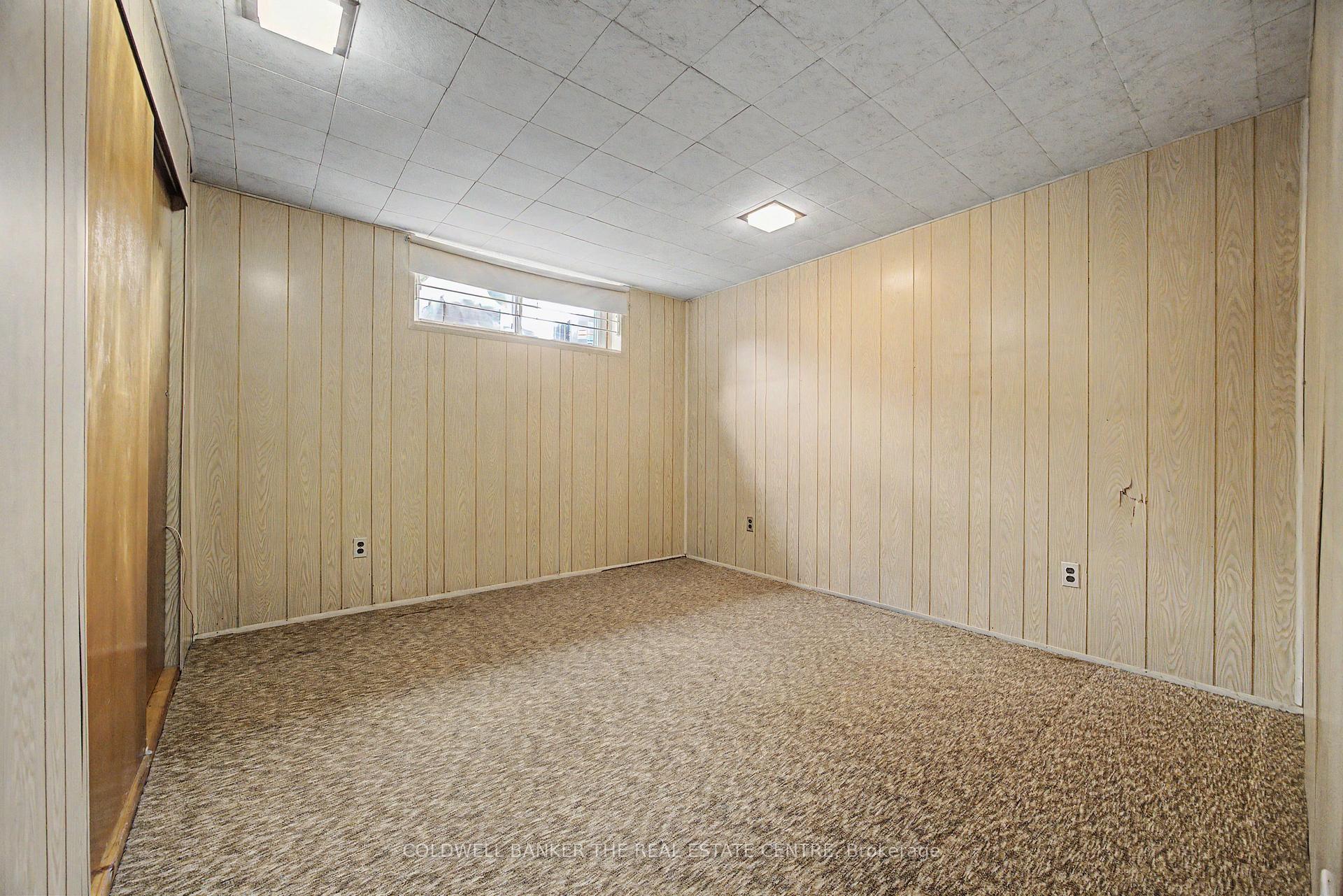 Photo 23 of 33 Danish Crescent, Etobicoke, Eringate-Centennial-West Deane — HOMEH