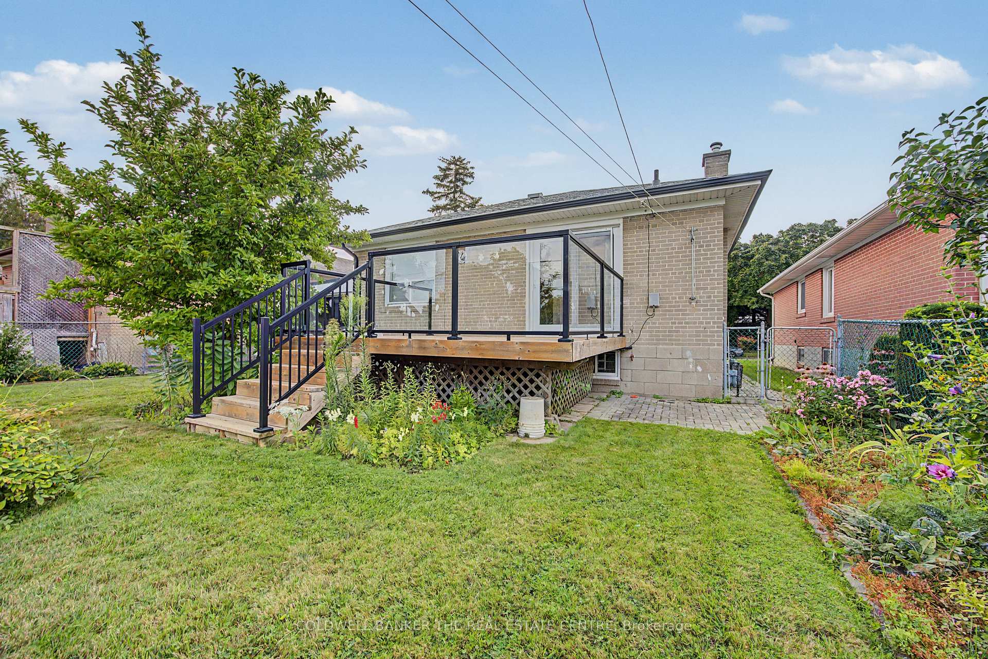 Photo 28 of 33 Danish Crescent, Etobicoke, Eringate-Centennial-West Deane — HOMEH
