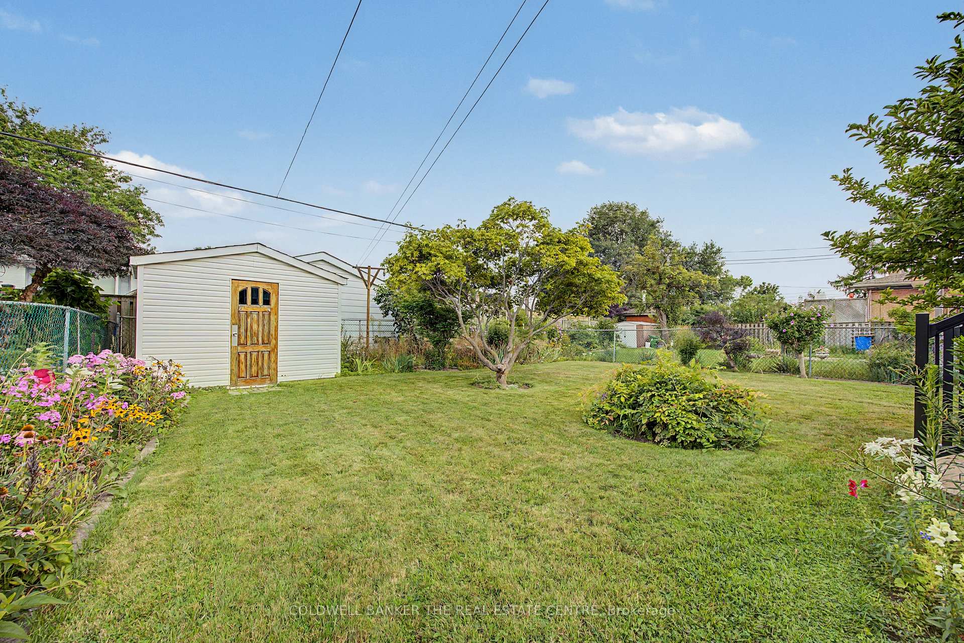 Photo 29 of 33 Danish Crescent, Etobicoke, Eringate-Centennial-West Deane — HOMEH