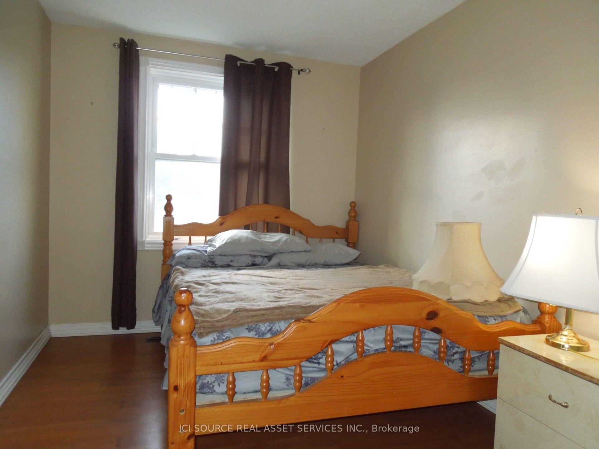 Photo 9 of 129 Ormond Drive, Oshawa, Samac — HOMEH