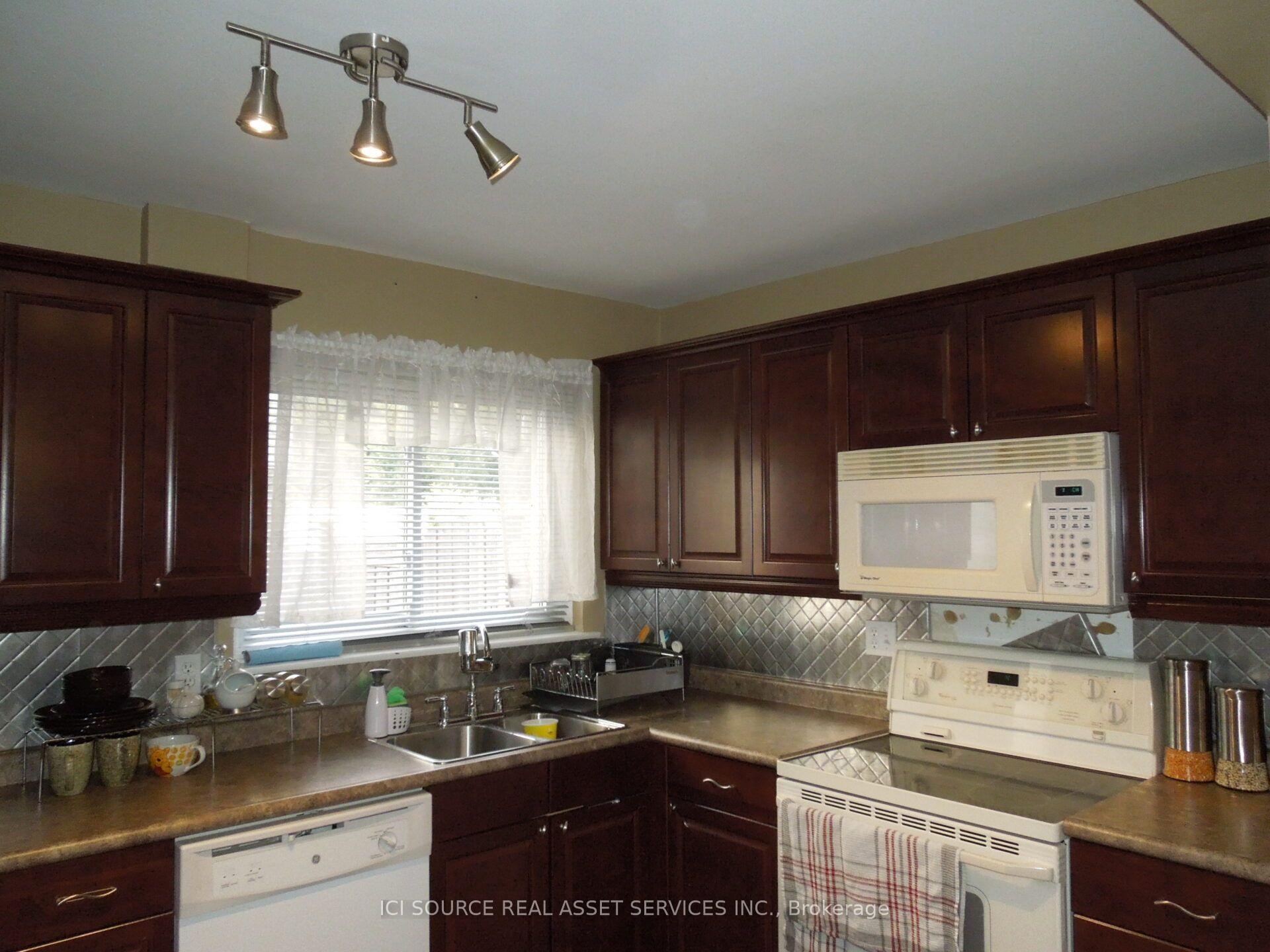 Photo 15 of 129 Ormond Drive, Oshawa, Samac — HOMEH